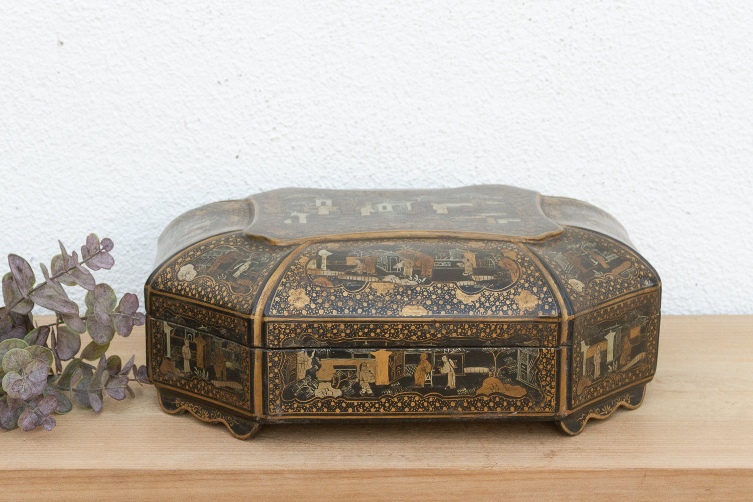 Large Vintage Black & Gold Chinoiserie Box