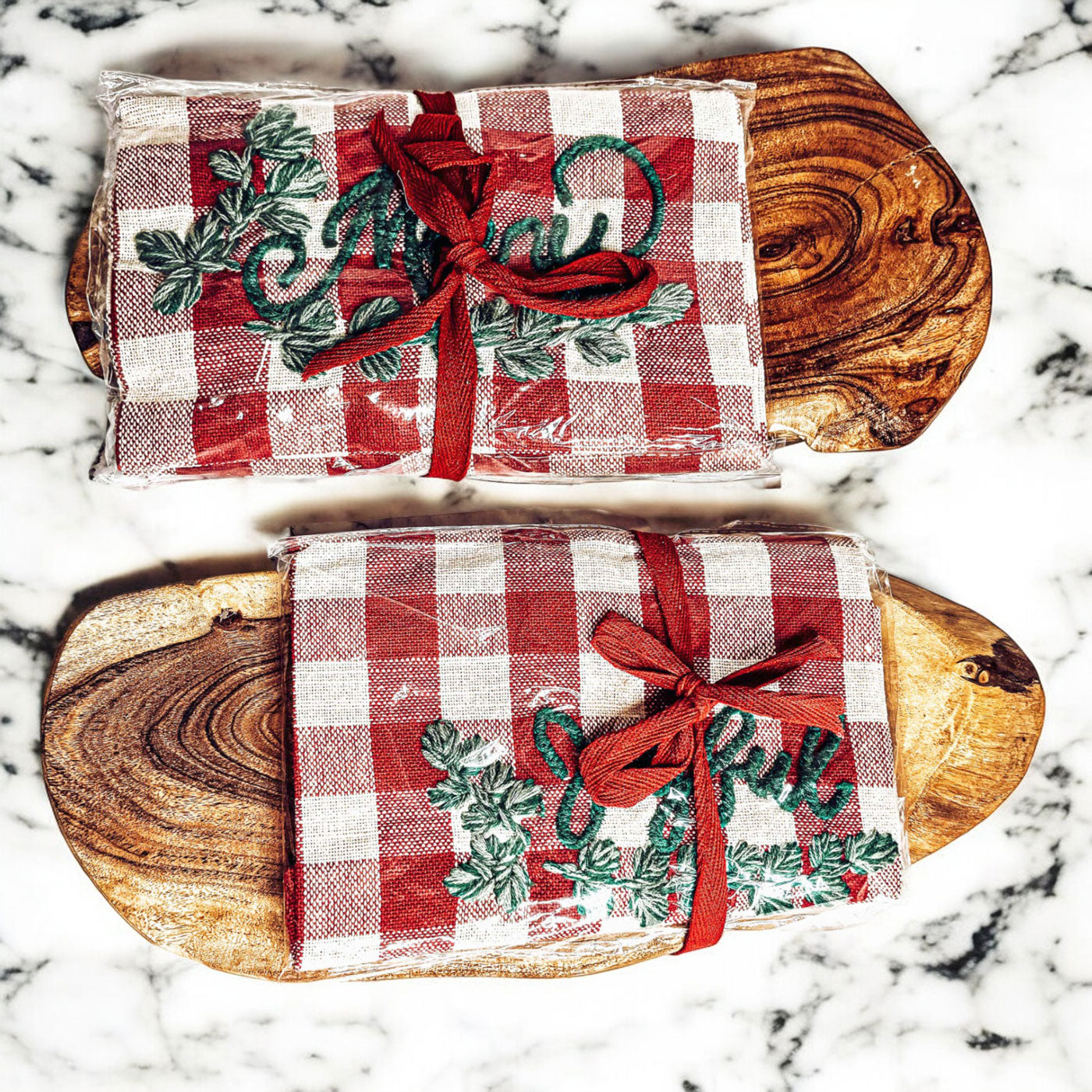 Holiday Charcuterie & Tartan Towel Set-4