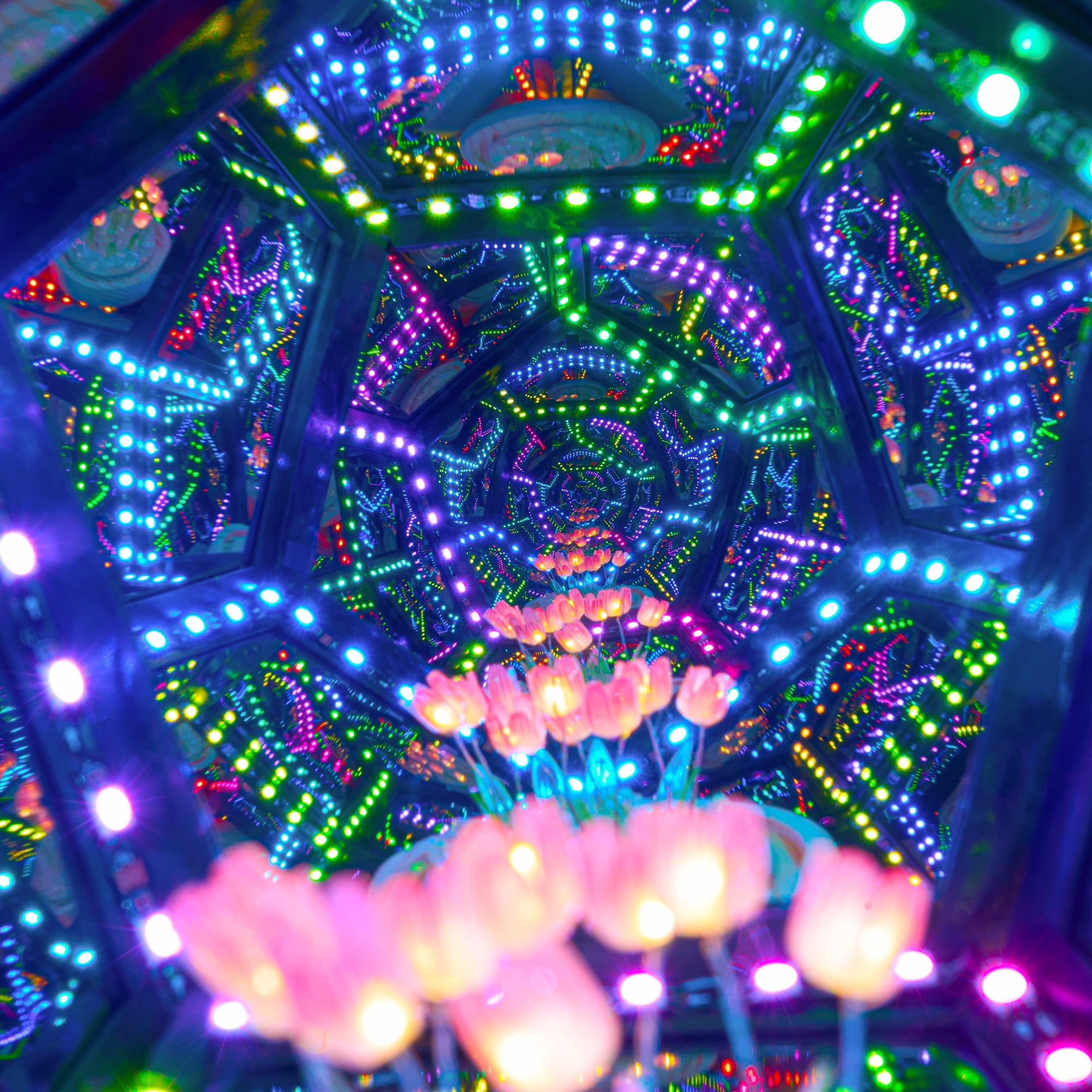 Acrylic Display Case with infinity RGB Light,  Dustproof Showcase Storage for Collectibles and Action Figures Mini Toys-4