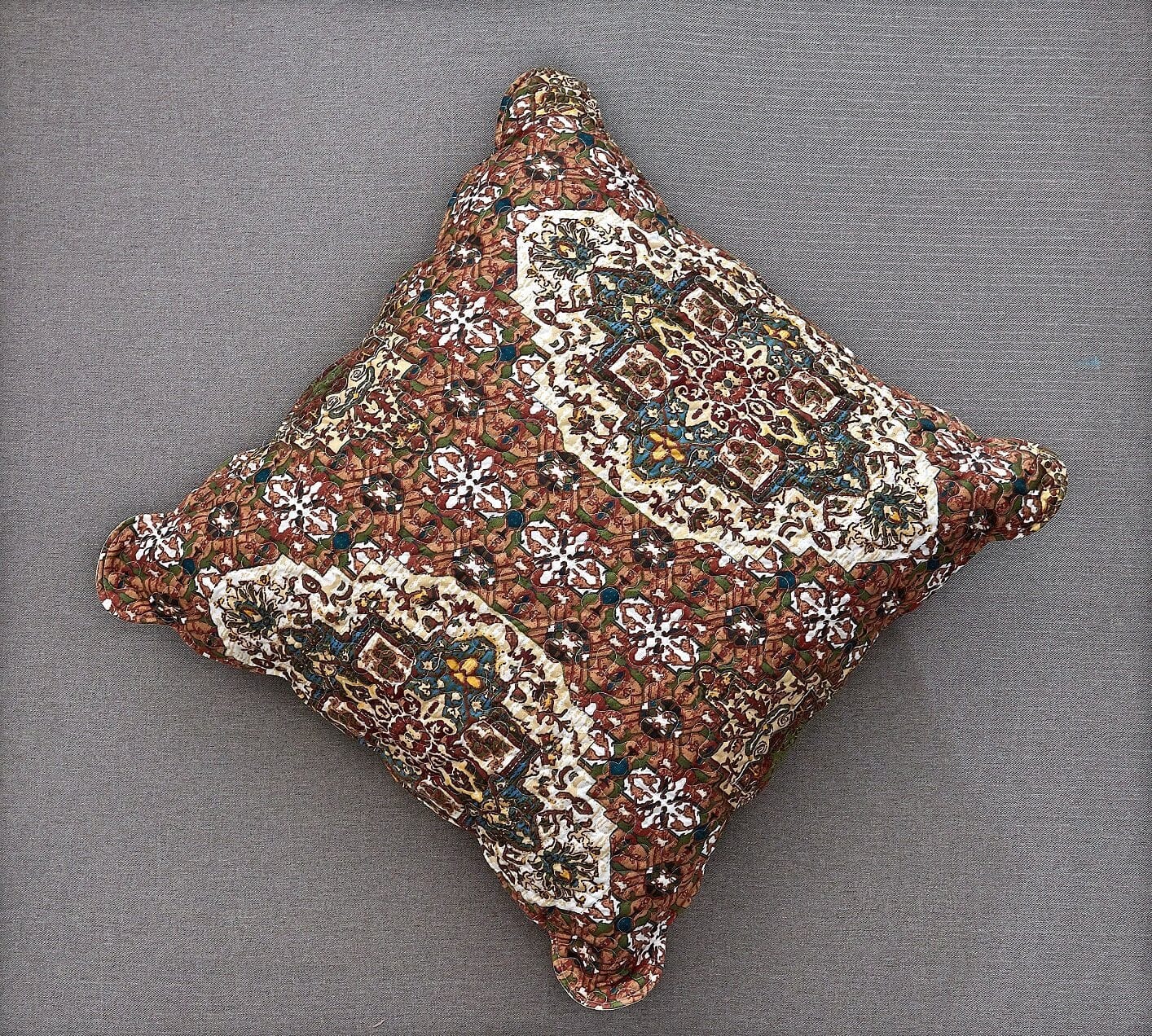 DaDa Bedding Rustic Earthy Cross Motif Folk Style Scalloped Euro Pillow Sham Cover, 26" x 26" (JHW944)