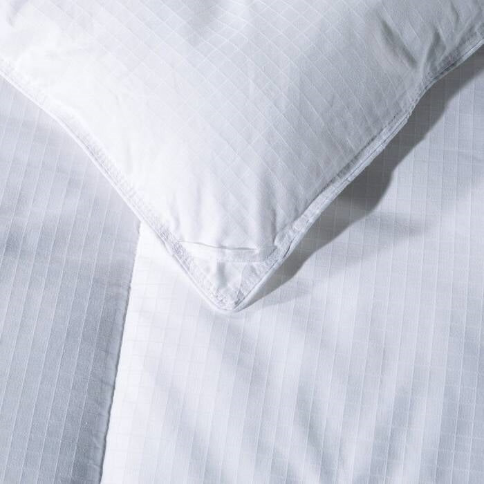 King Size All Seasons Soft White Polyester Down Alternative Comforter-3