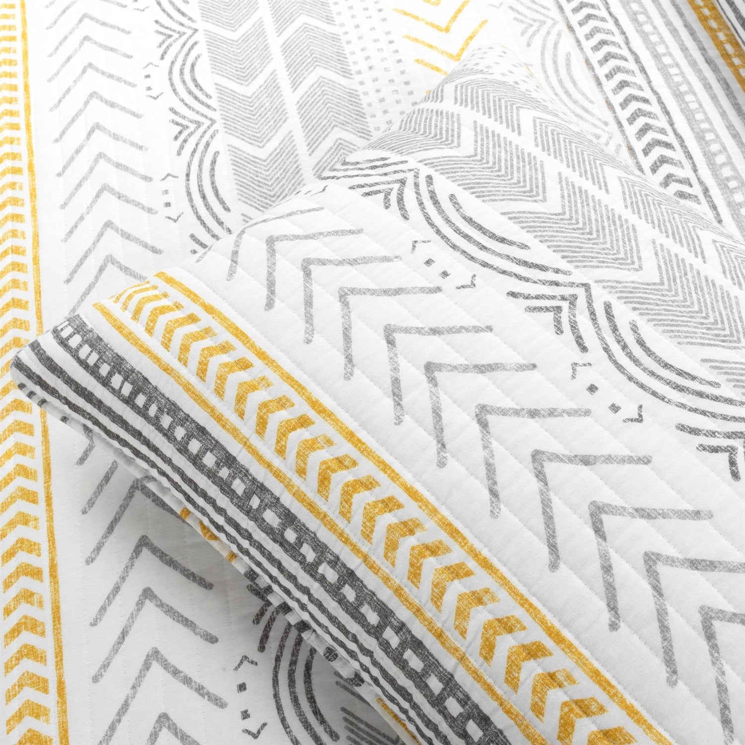 King Scandinavian Grey/Yellow/White Chevron Stripe Reversible Cotton Quilt Set-2