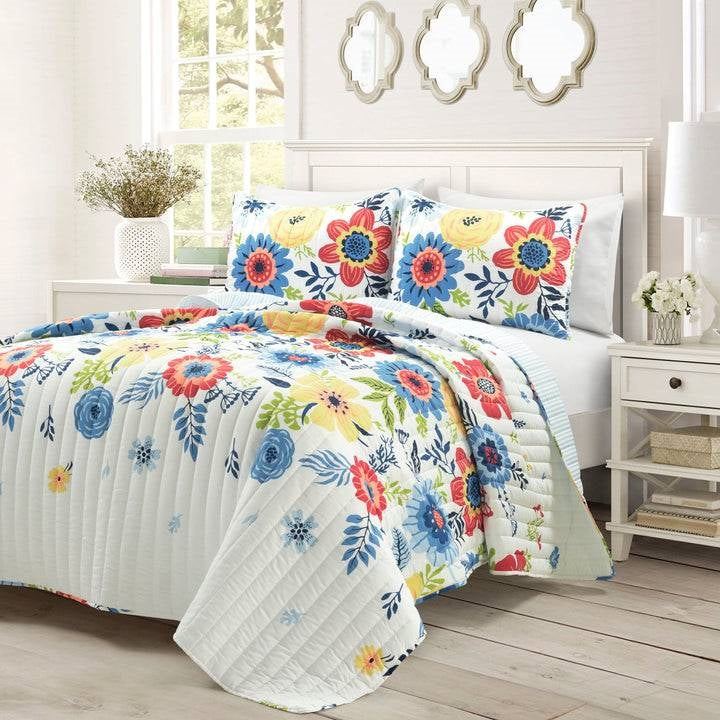 King size Lightweight Floral Navy Blue Coral White 3-Piece Polyester Quilt Set-0