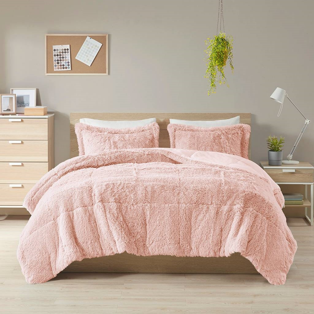 King/CAL King Pink Blush Soft Sherpa Faux Fur 3-Piece Comforter Set with Shams-0