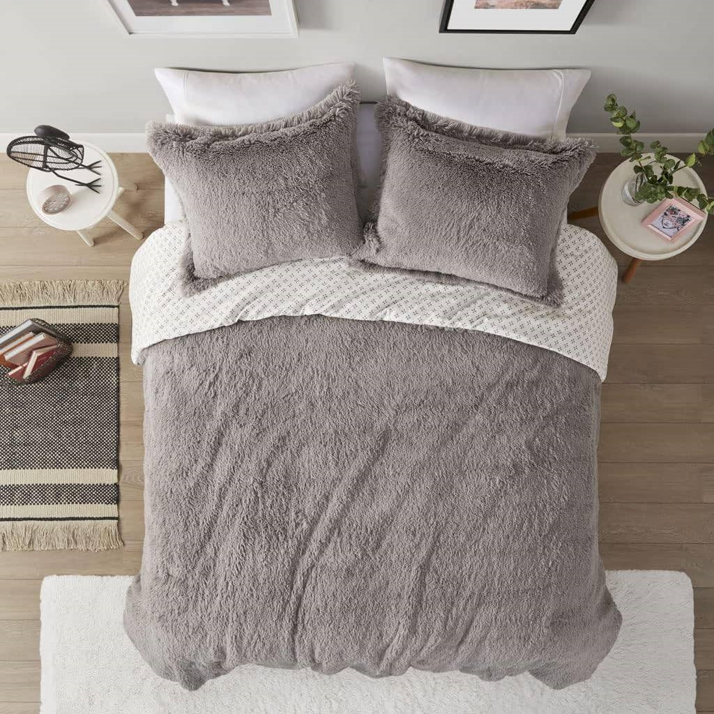 King/CAL King size Grey Reversible Soft Sherpa Faux Fur 3-Piece Comforter Set-0