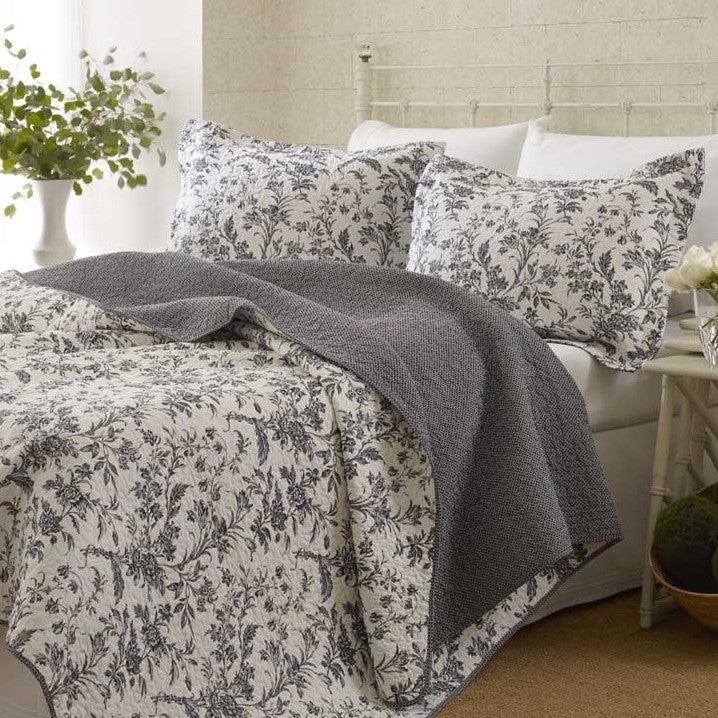 King size Cotton Blend 3-Piece Reversible Quilt Set in Grey White Floral Design-0