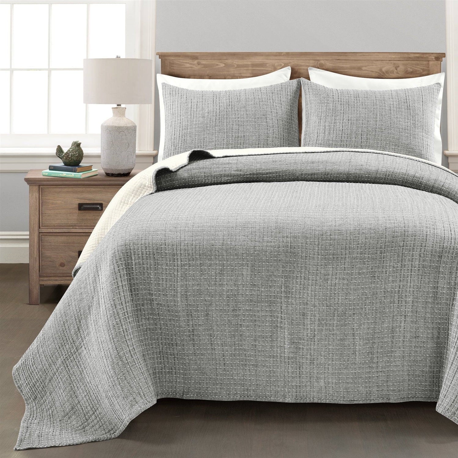 King Size 3-Piece Reversible Cotton Yarn Woven Coverlet Set in Grey Cream-0