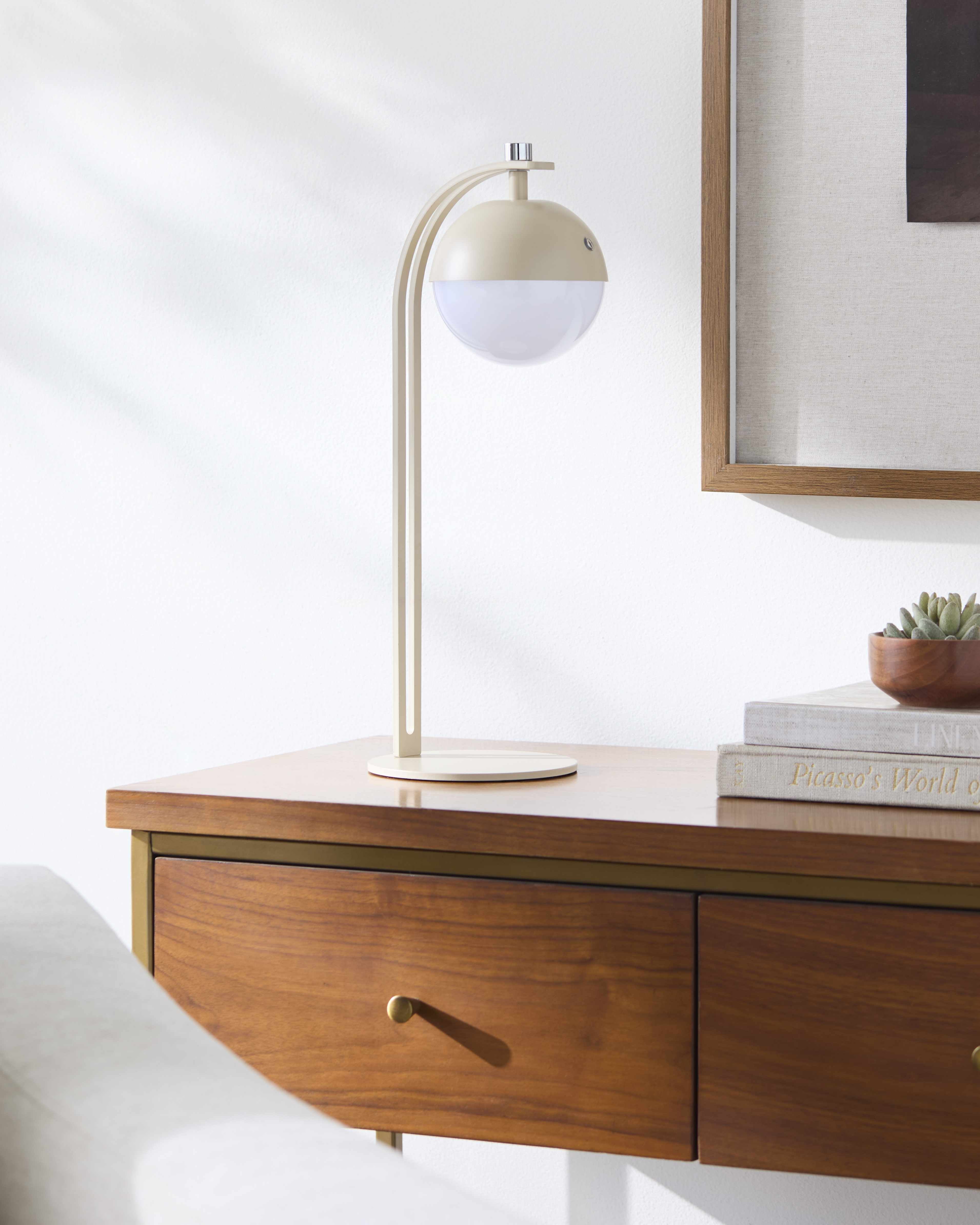 Logovardi Cream Table Lamp-0