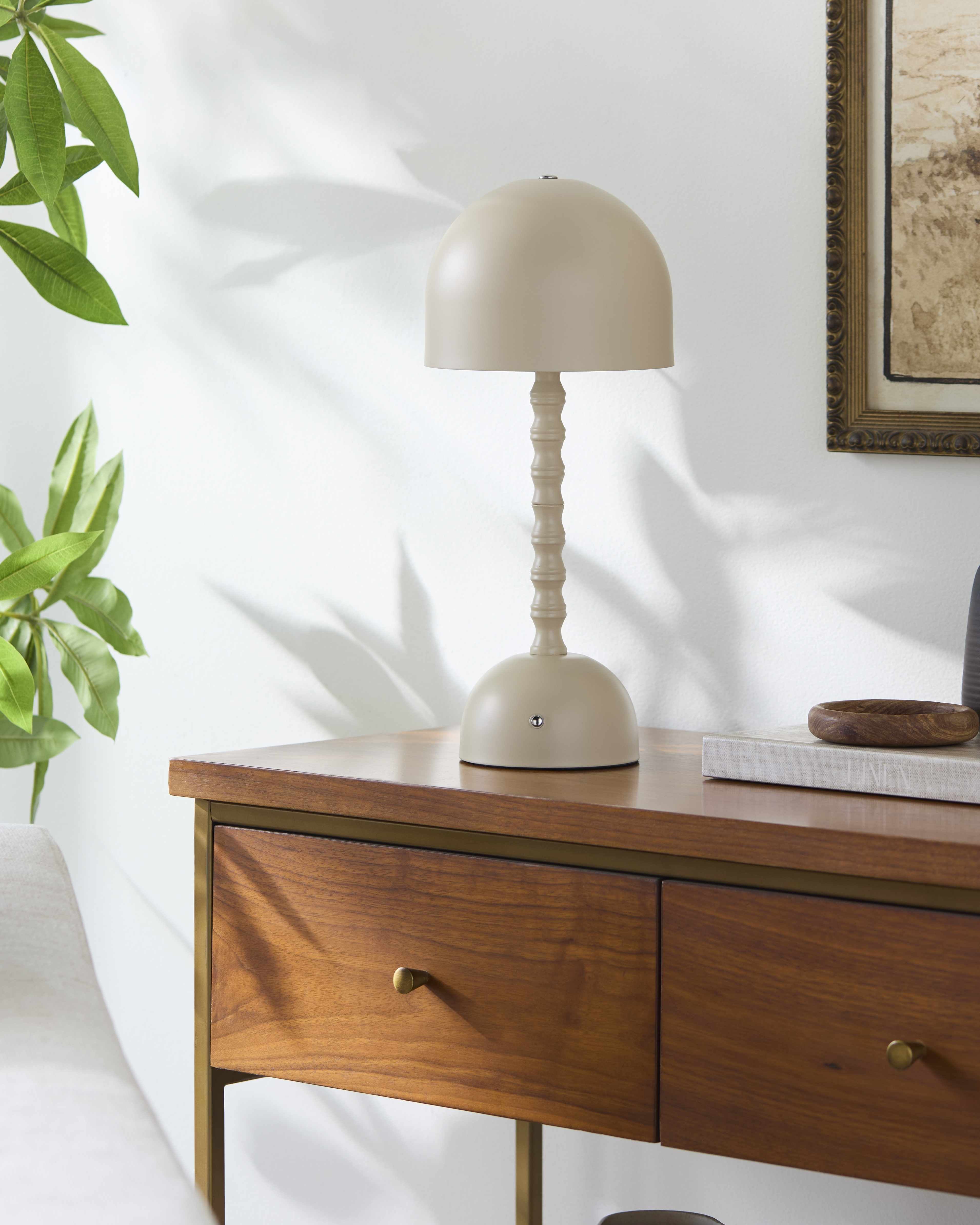 Magdagachi Cream Table Lamp-4