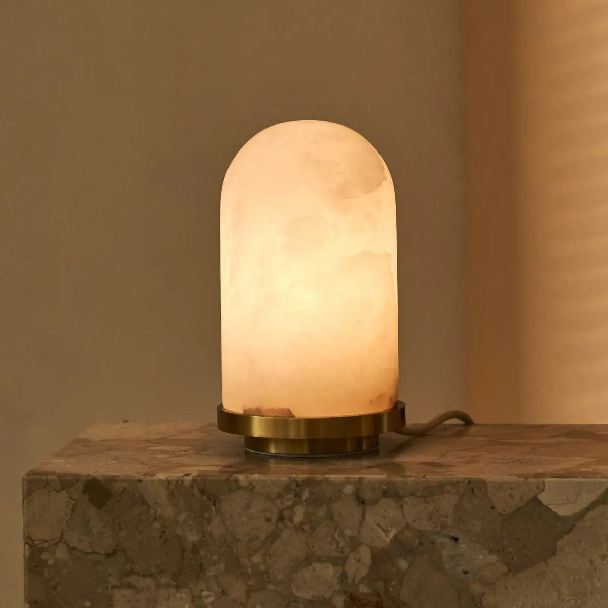 Mateo Stylish Alabaster Lamp with Gold Bottom - Stylish design-0