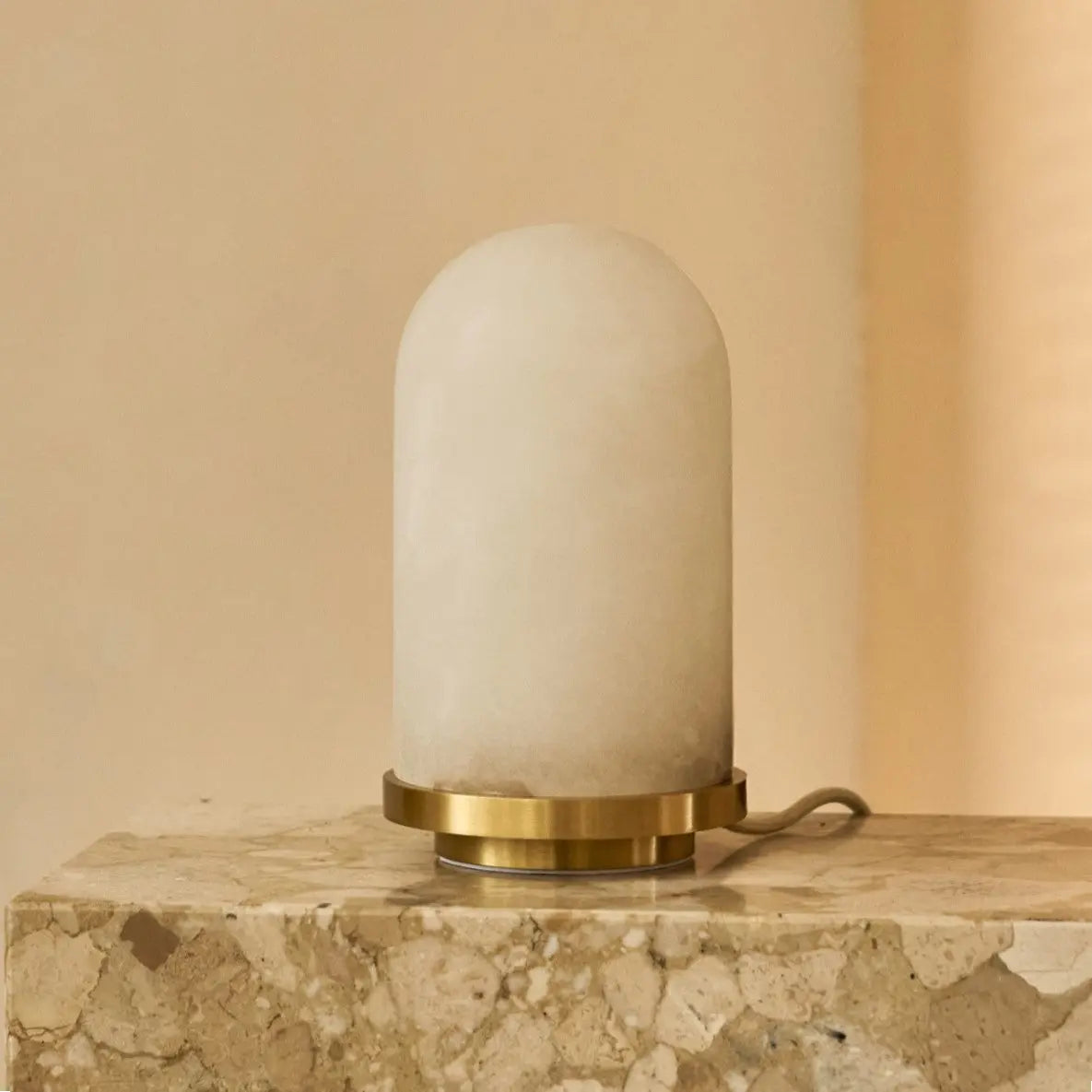 Mateo Stylish Alabaster Lamp with Gold Bottom - Stylish design-1