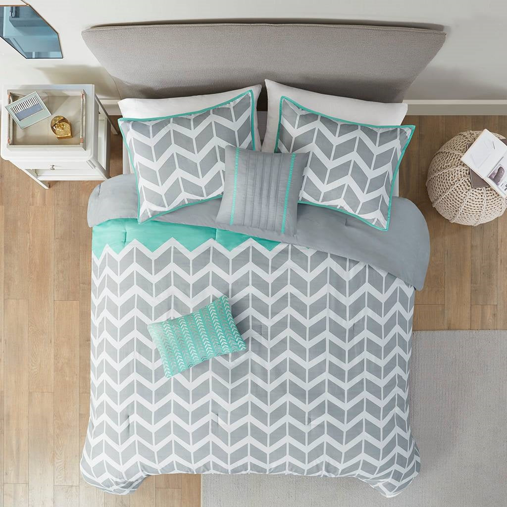 Full/Queen Reversible Comforter Set with Grey White Aqua Teal Chevron Pattern-1