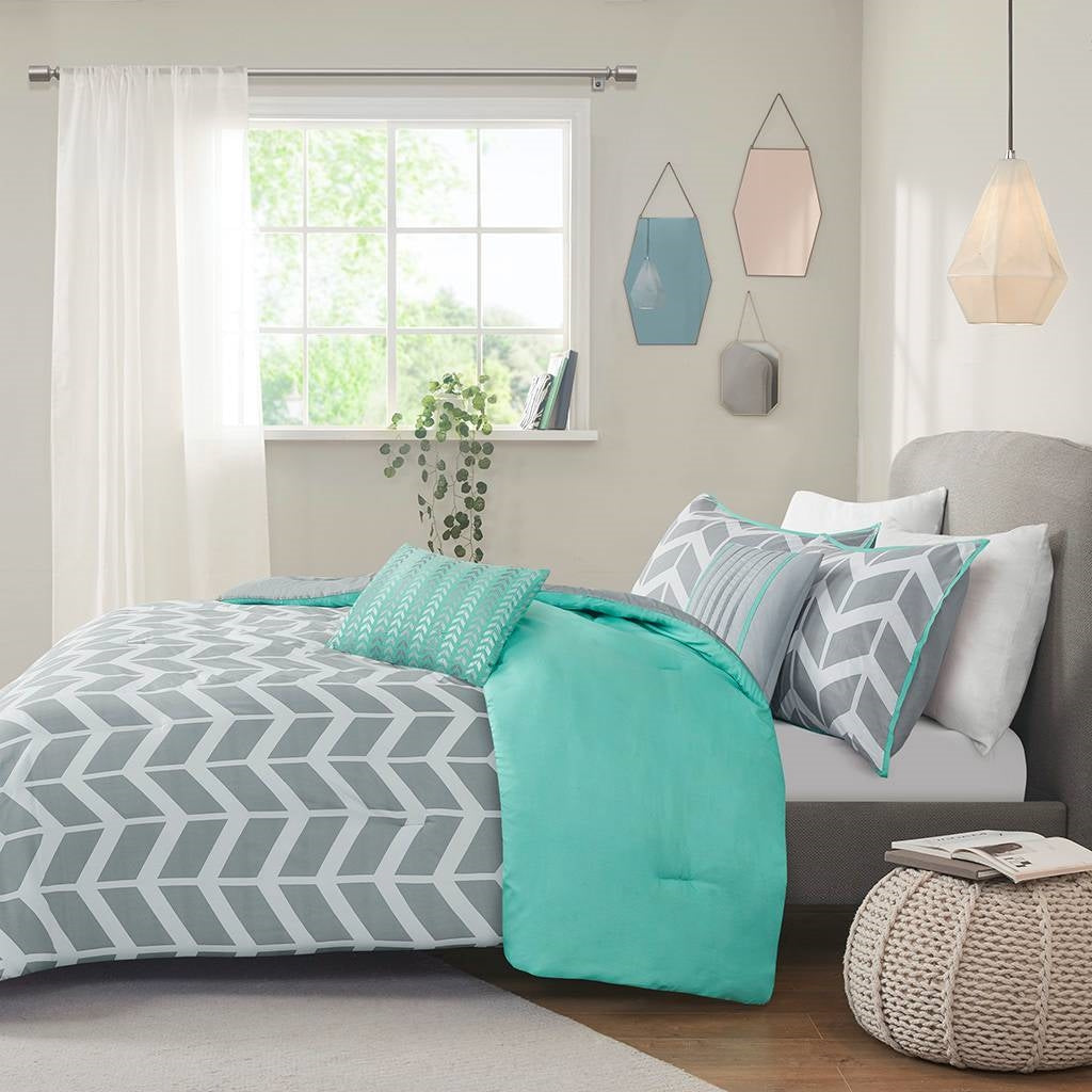 Full/Queen Reversible Comforter Set with Grey White Aqua Teal Chevron Pattern-4