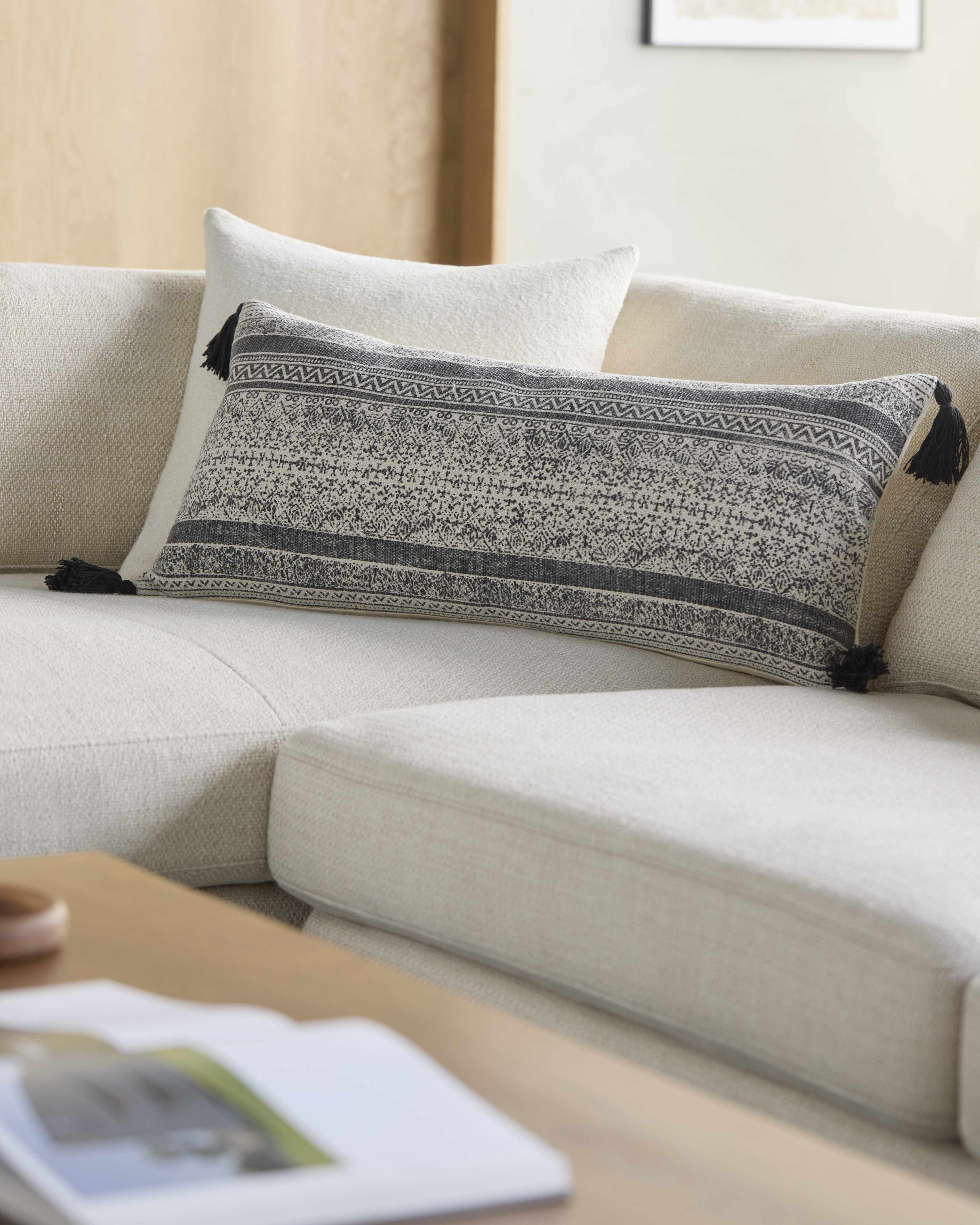 Payuhan Throw Pillow-4