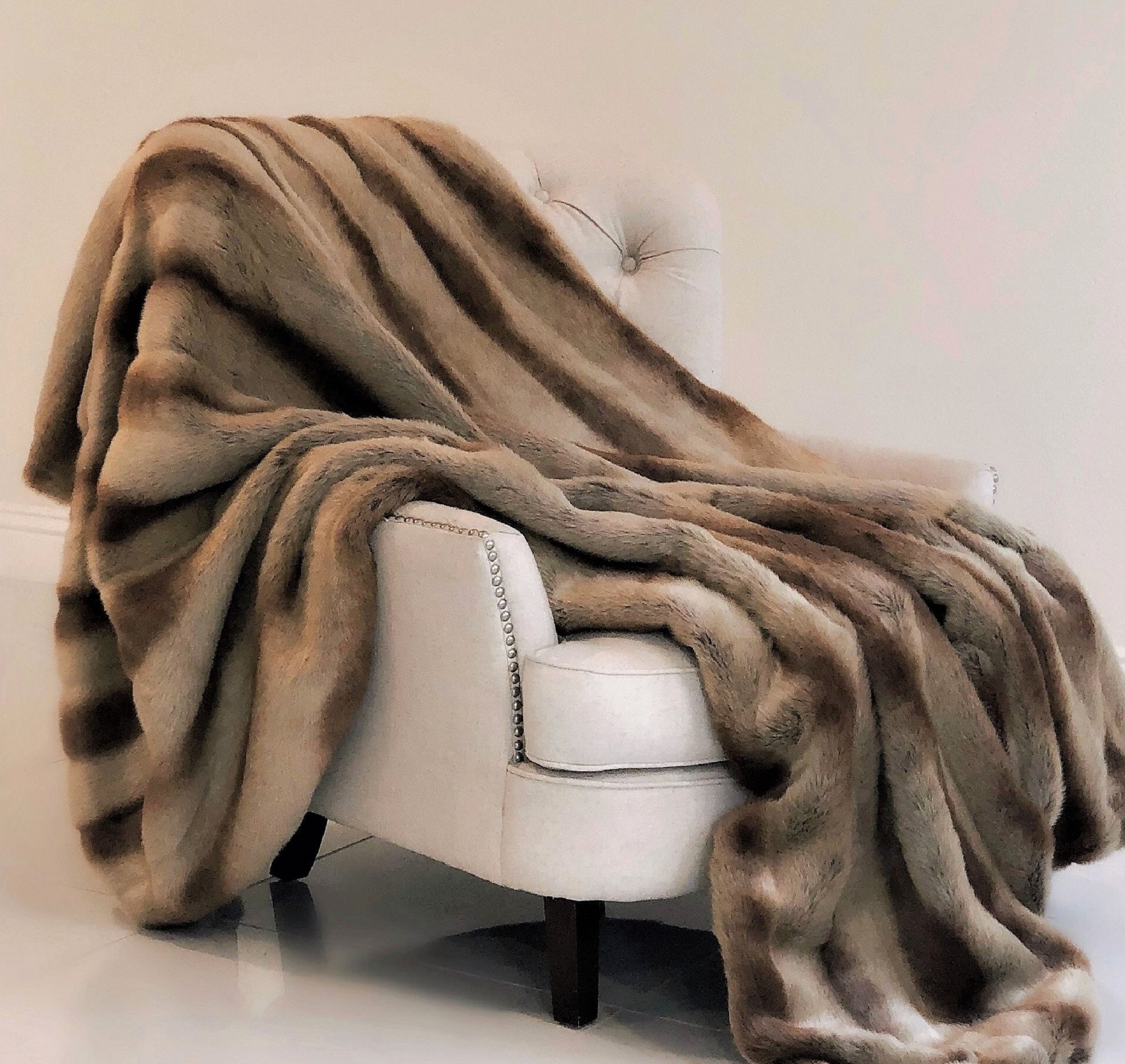 Sheared Faux Chinchilla Luxury Throw-1