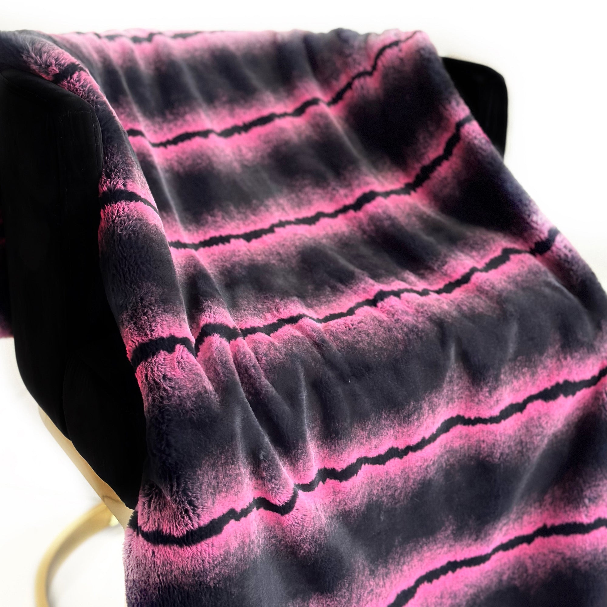 Plutus Fuchsia Black Fluffy Fields Faux Fur Luxury Throw Blanket-1