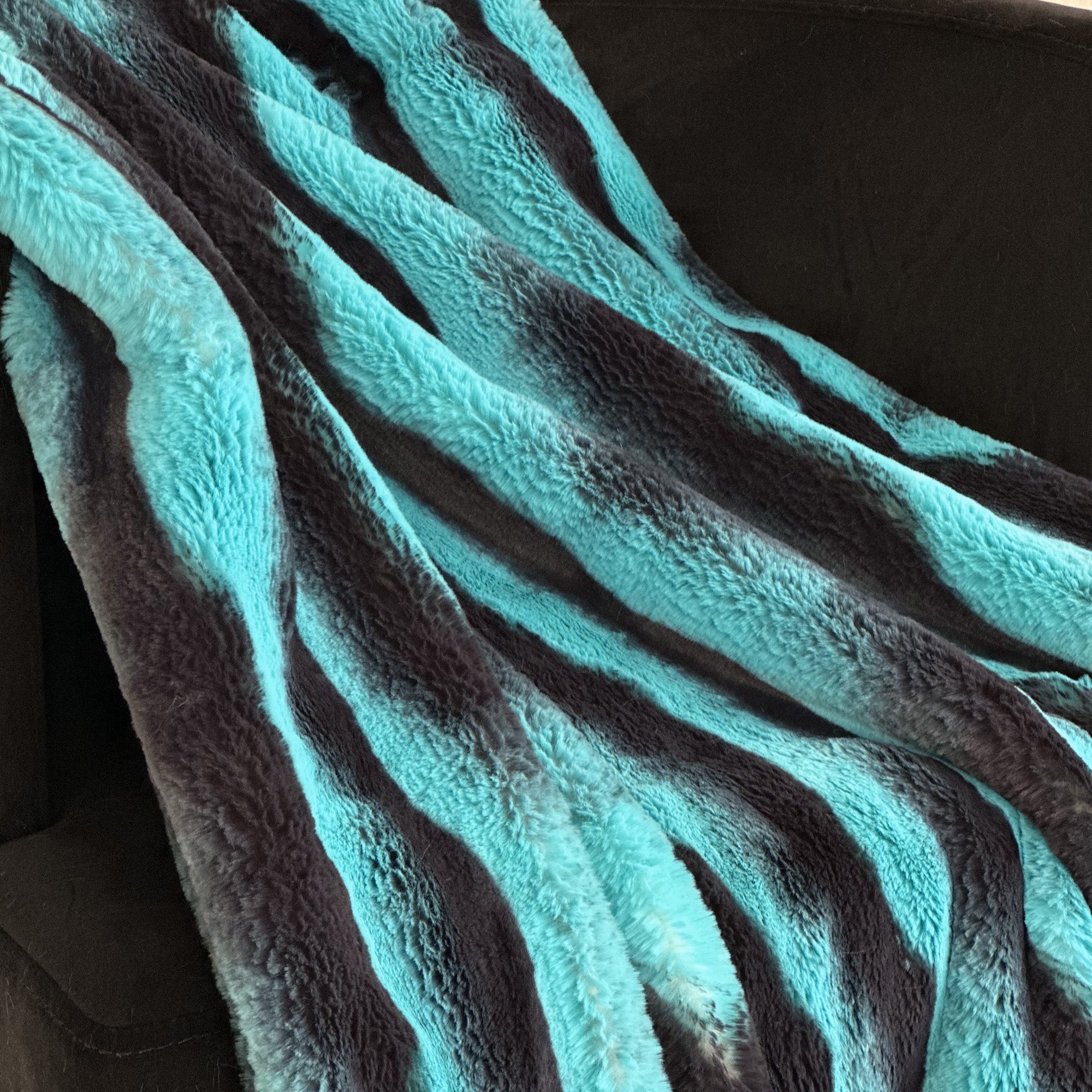 Plutus Teal Black Wild Ocean Faux Fur Luxury Throw Blanket-1