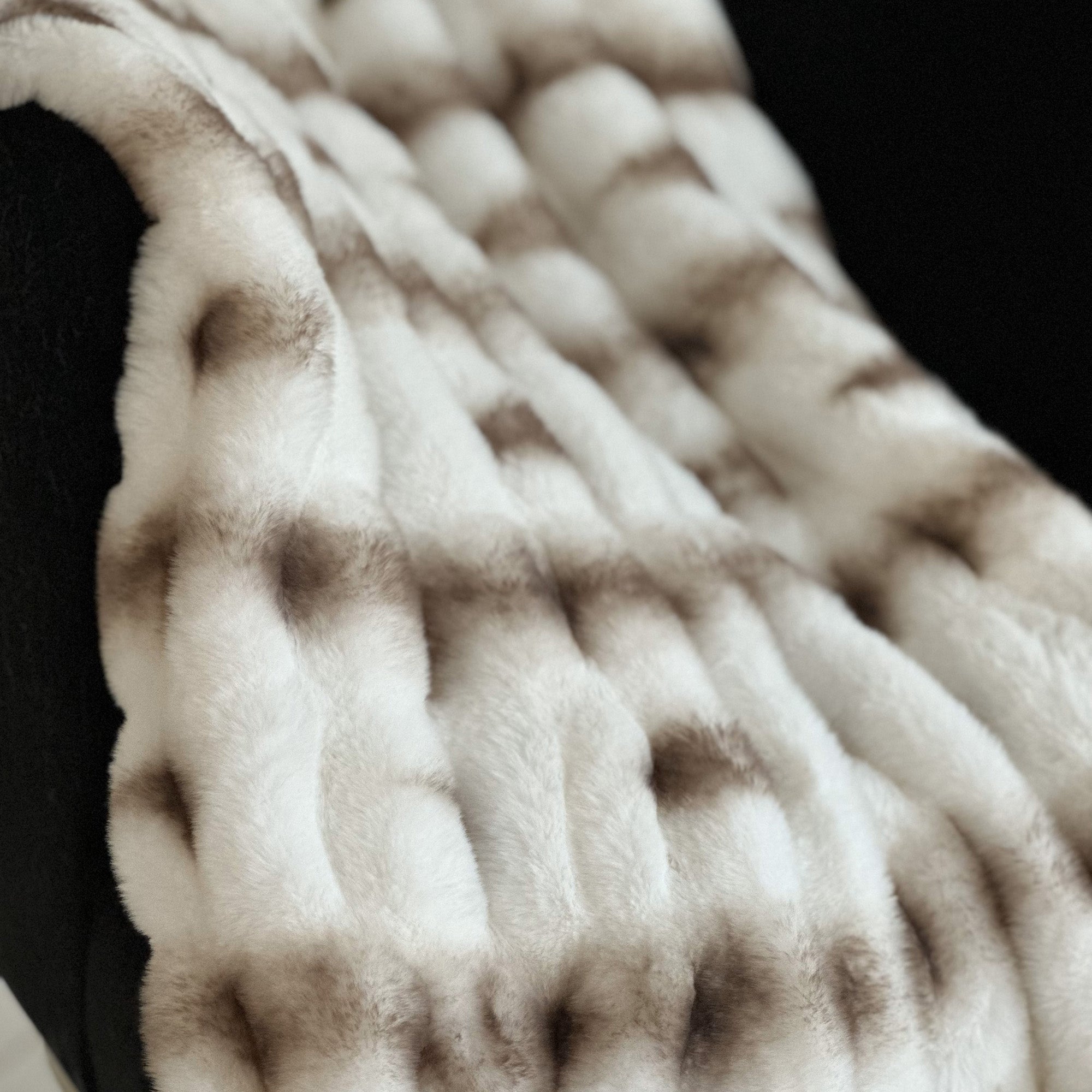 Plutus Creamy Fluffy Bunni Faux Fur Luxury Throw Blanket-1