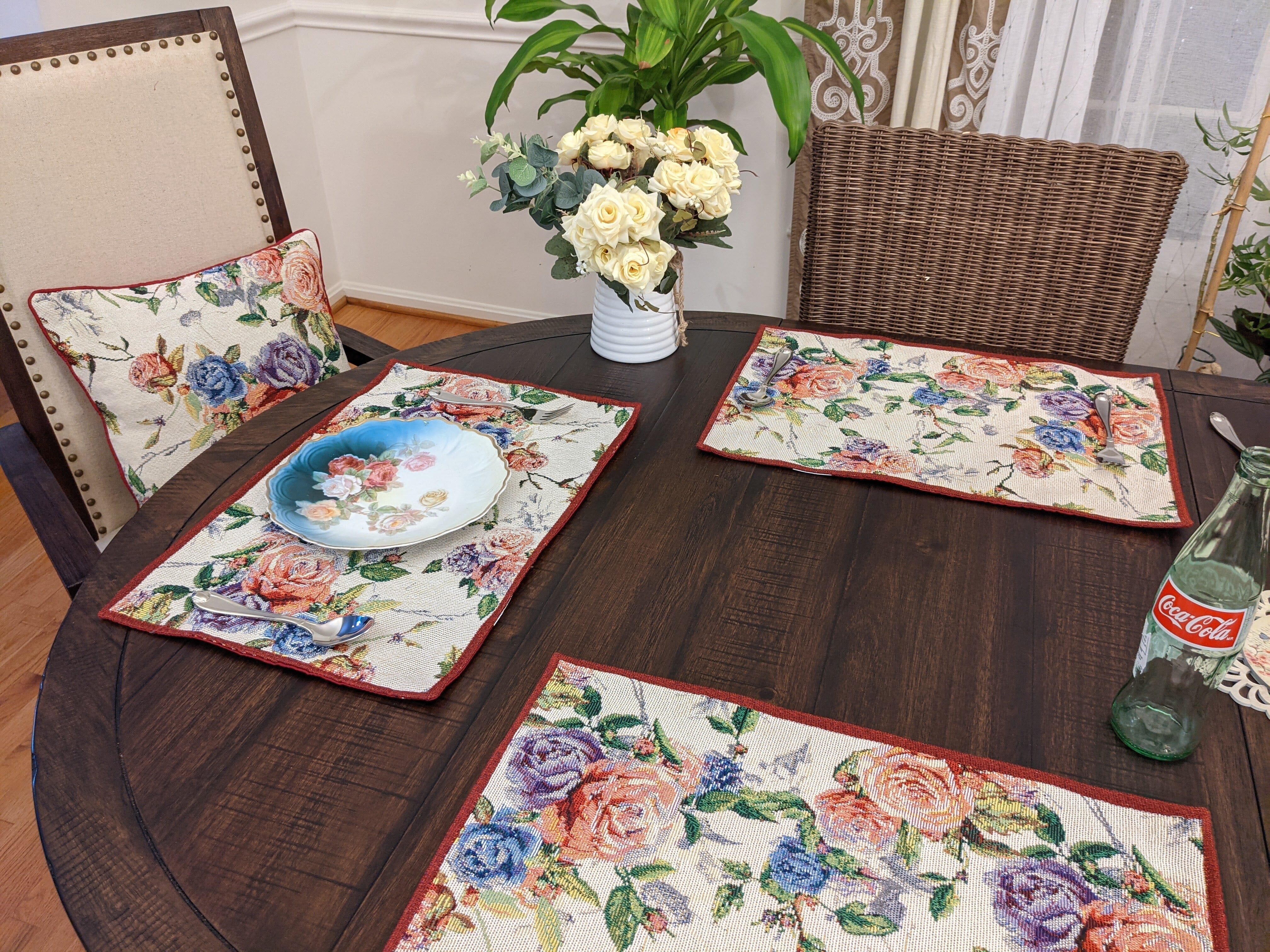 DaDa Bedding Set of 4-Pieces Vintage Romantic Roses Lovely Pink Floral Tapestry Placemats 13” x 19” (879)