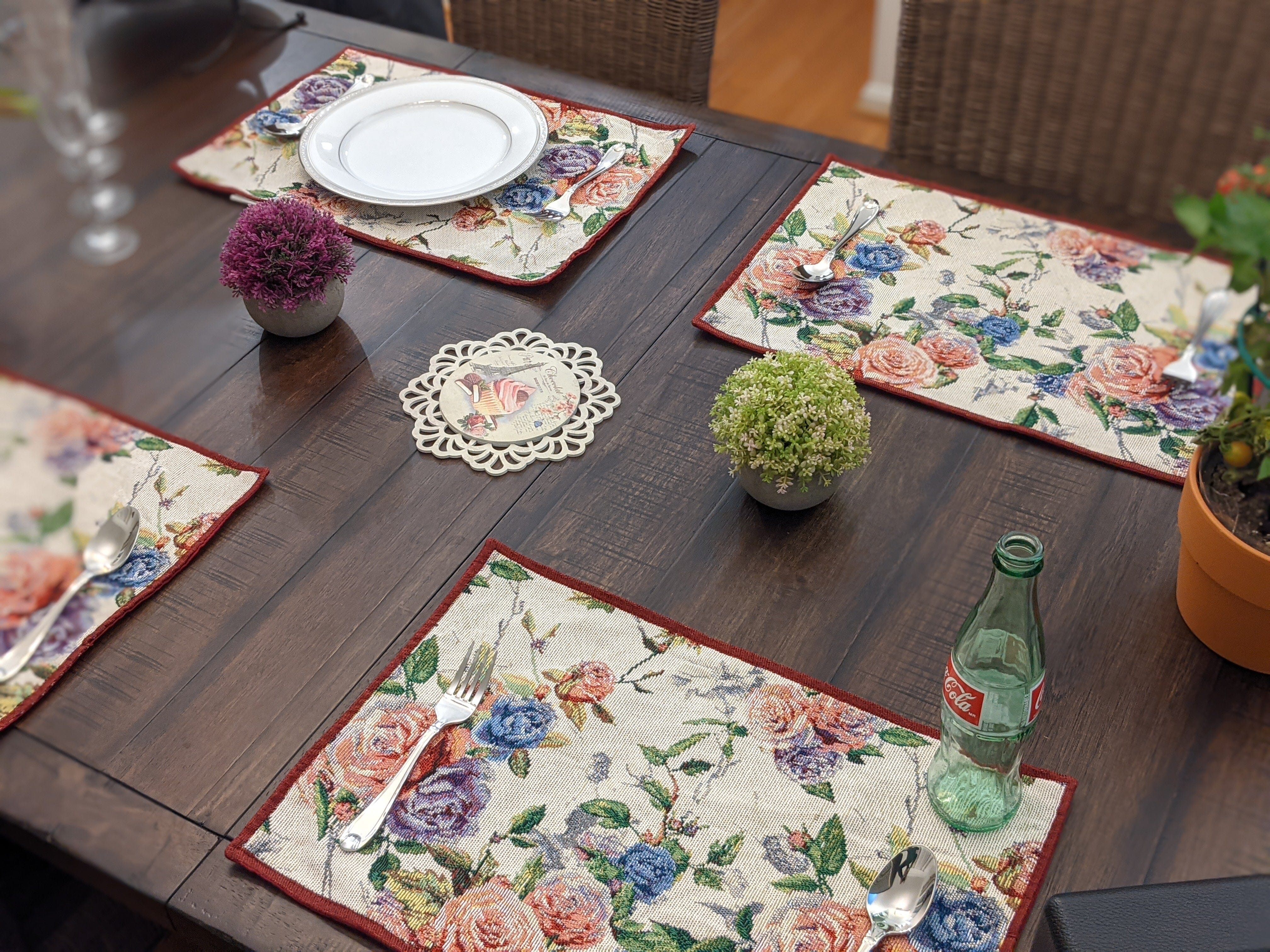 DaDa Bedding Set of 4-Pieces Vintage Romantic Roses Lovely Pink Floral Tapestry Placemats 13” x 19” (879)