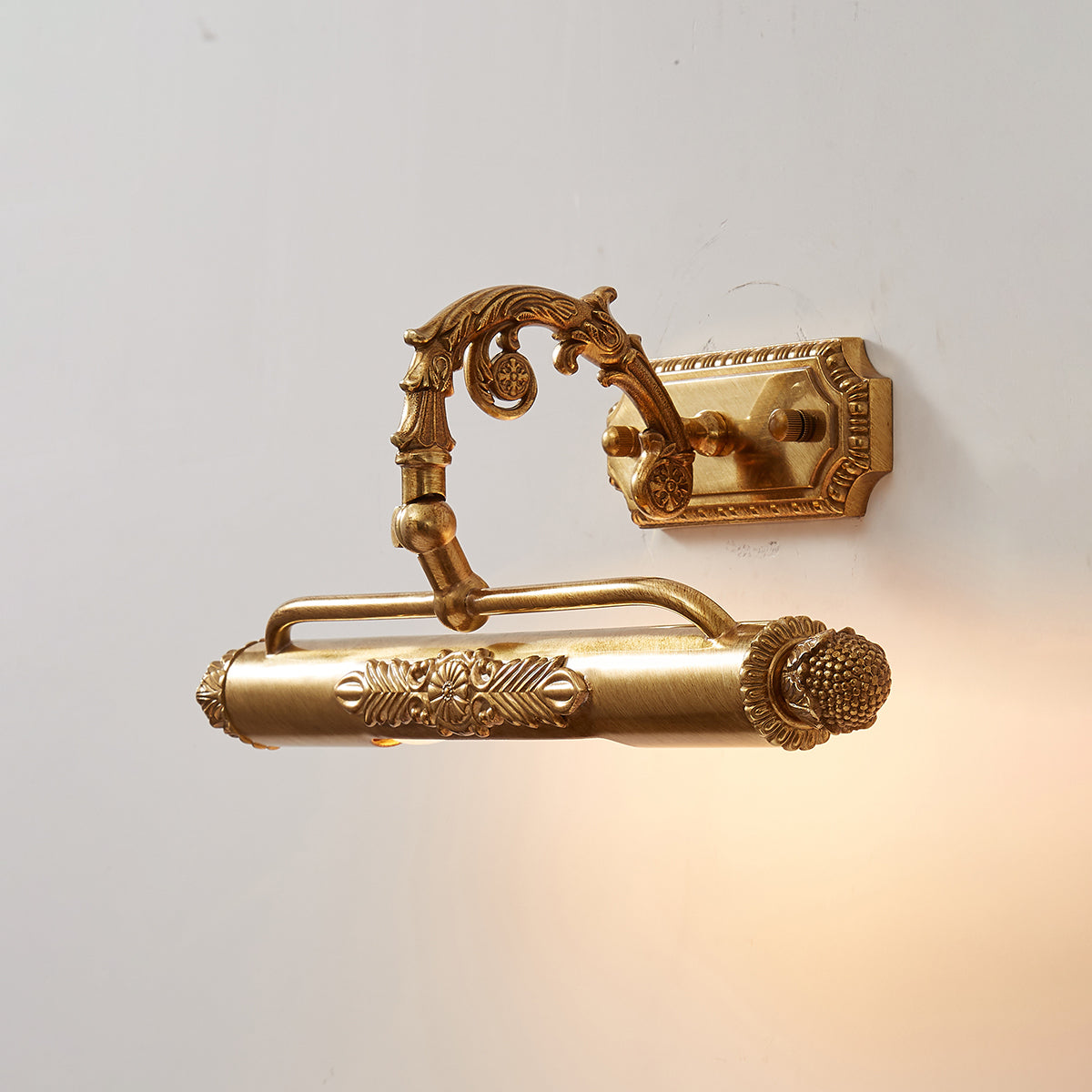 Antique Brass Picture Frame Wall Lamp with Integrated Light | Gallery Wall Art