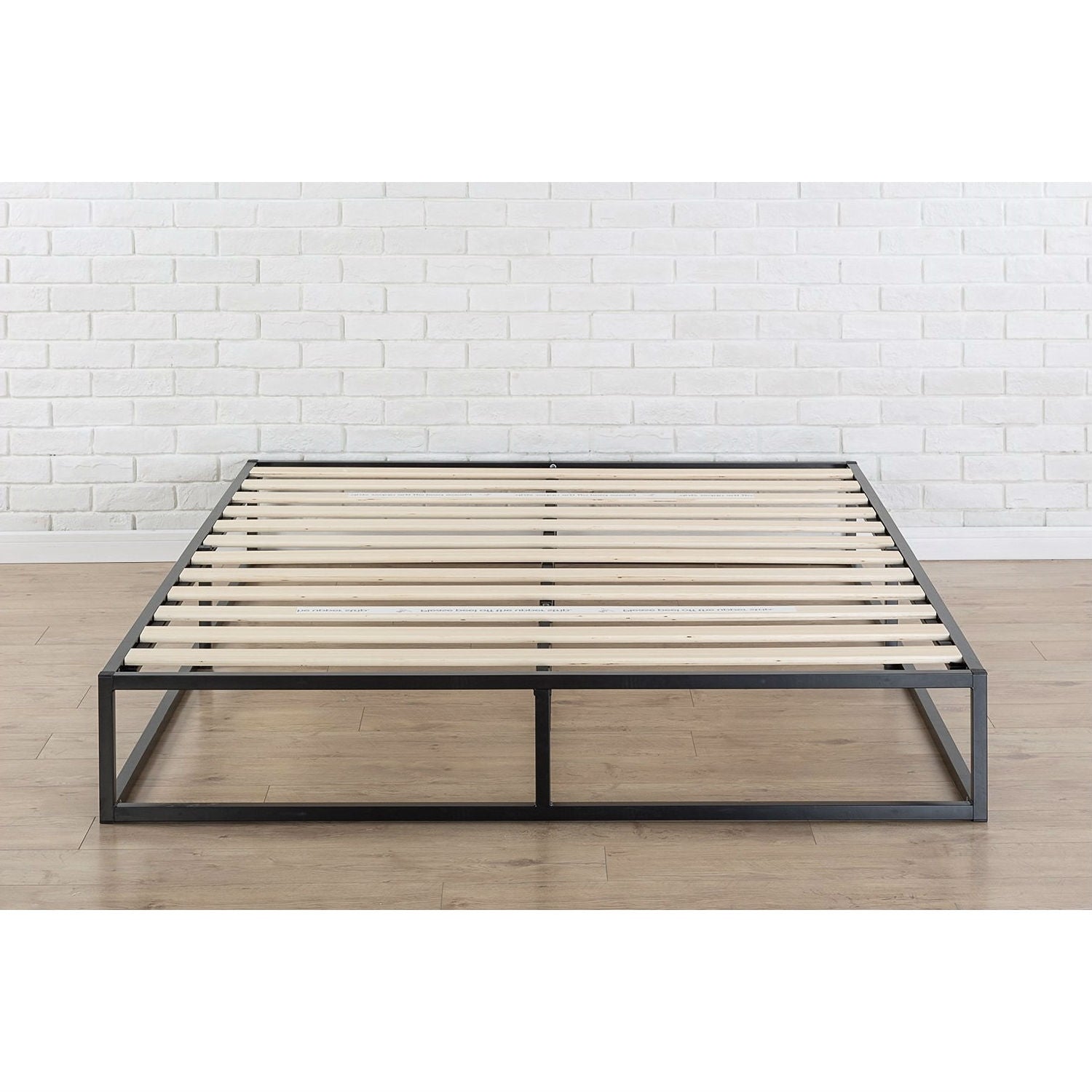 Queen size Modern 10-inch Low Profile Metal Platform Bed Frame with Wood Slats-0