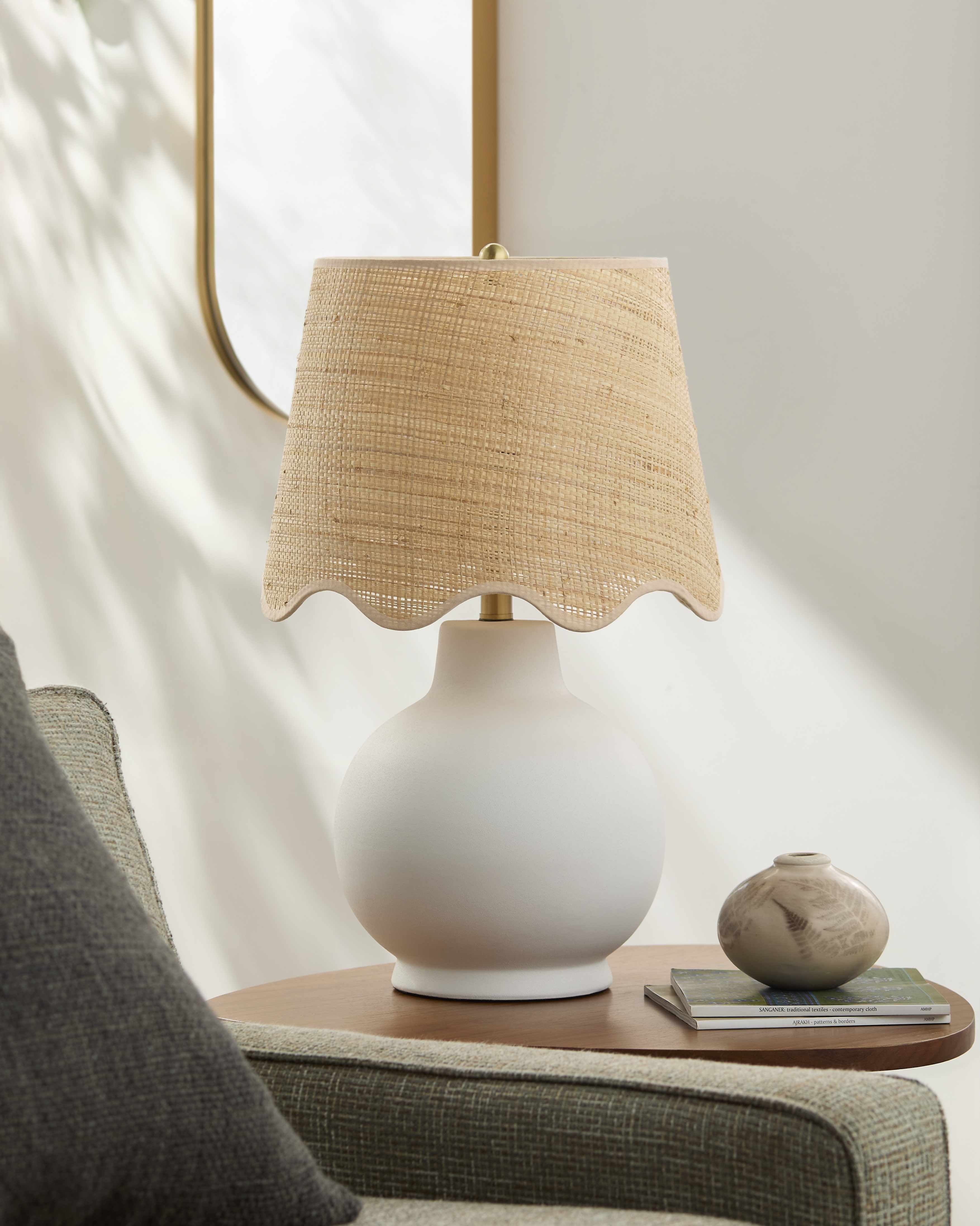 Ranshofen Bone Table Lamp-4