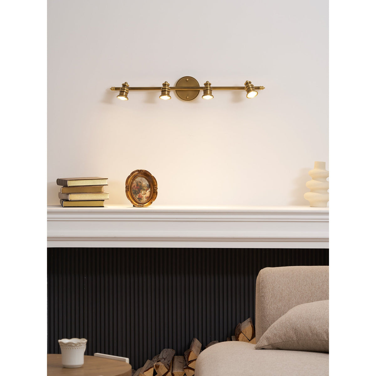 Vantage Series | Brass Linear Spotlight Bar with MR16 LED Heads for Vanity Lighting