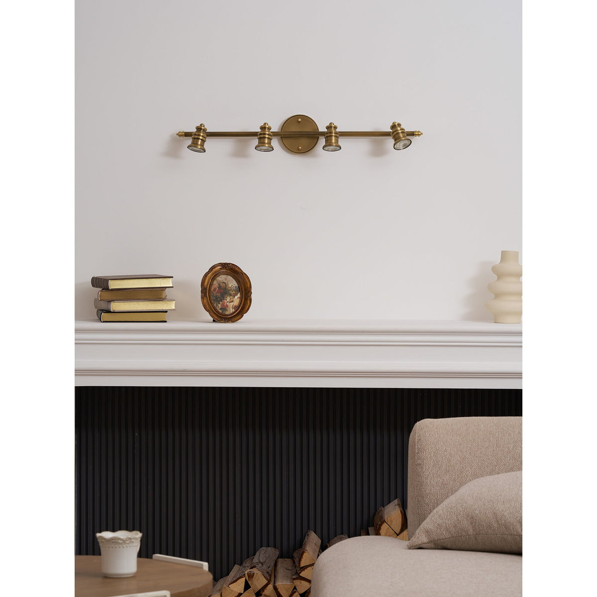 Vantage Series | Brass Linear Spotlight Bar with MR16 LED Heads for Vanity Lighting