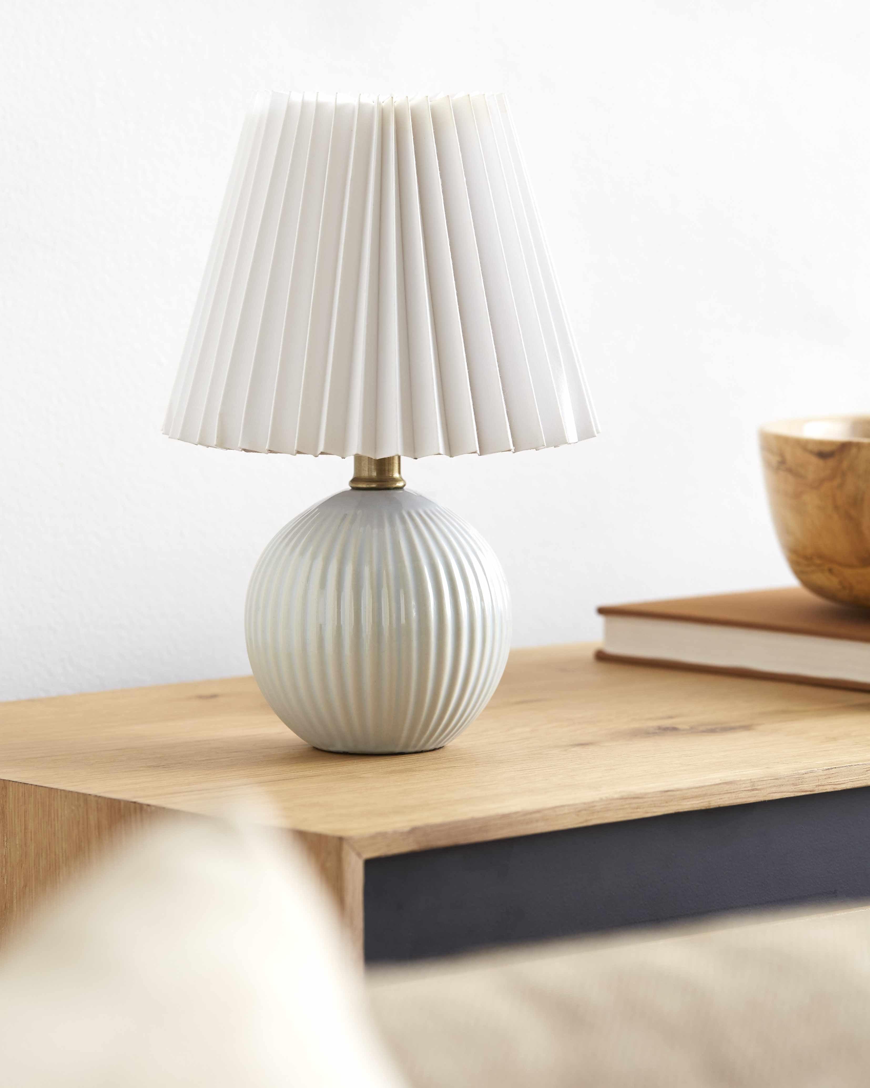 Shahrekord Gray Ceramic Table Lamp - PRHOMZ