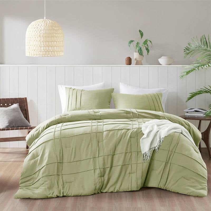 Twin/Twin XL Microfiber Pleated Lightweight Soft Comforter Set in Sage Green-1