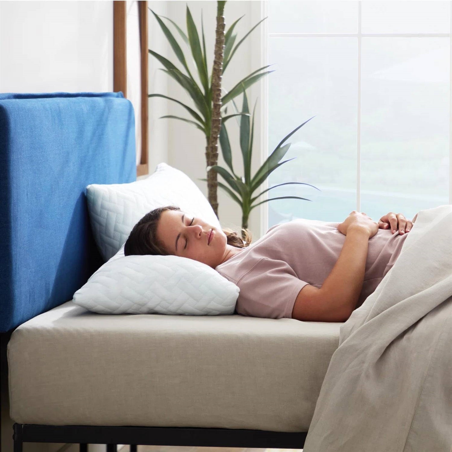 Set of 2 - Shredded Memory Foam Bed Pillows with 2 Pillowcases - Standard size-0