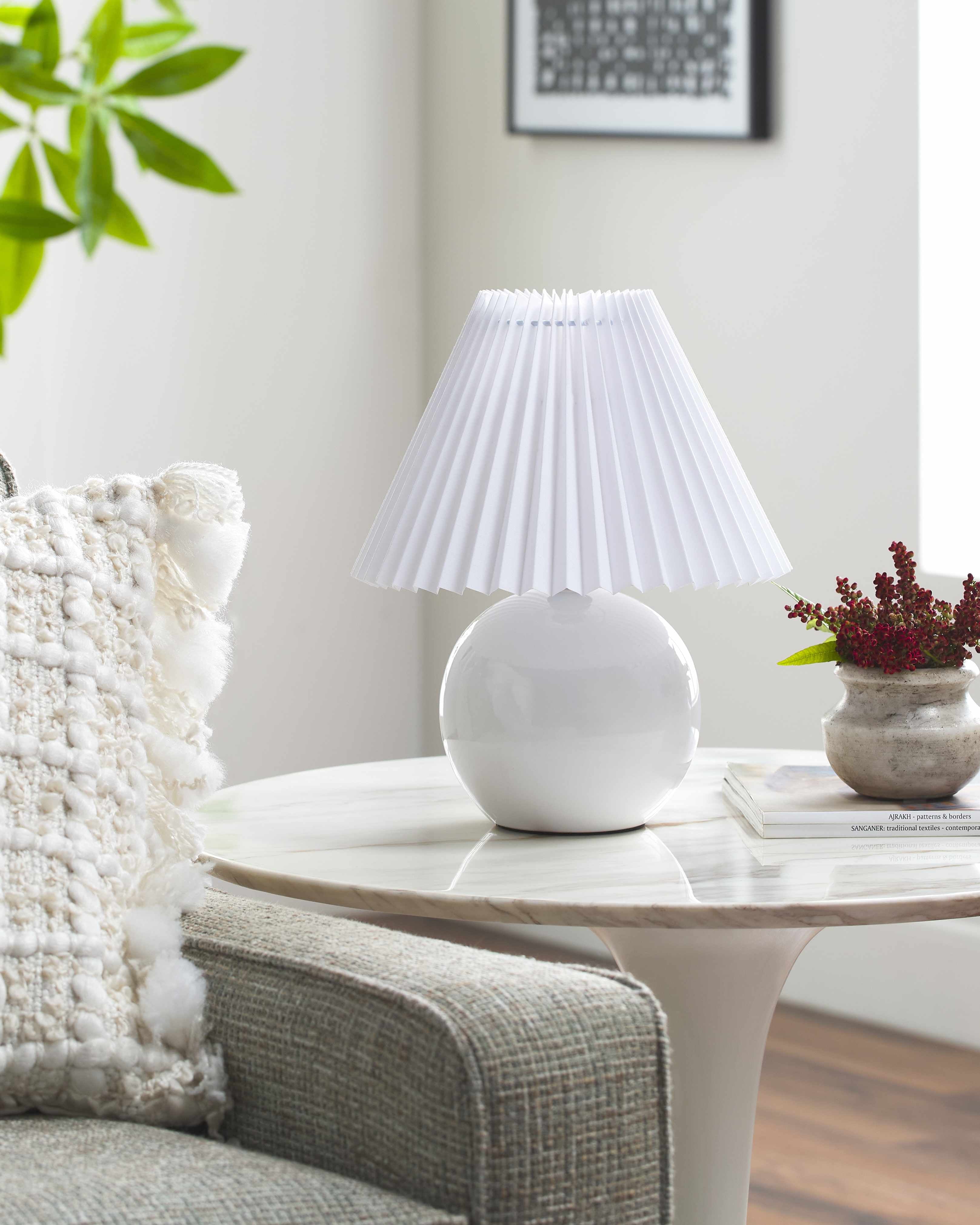 Shcheglovo Translucent Table Lamp-0