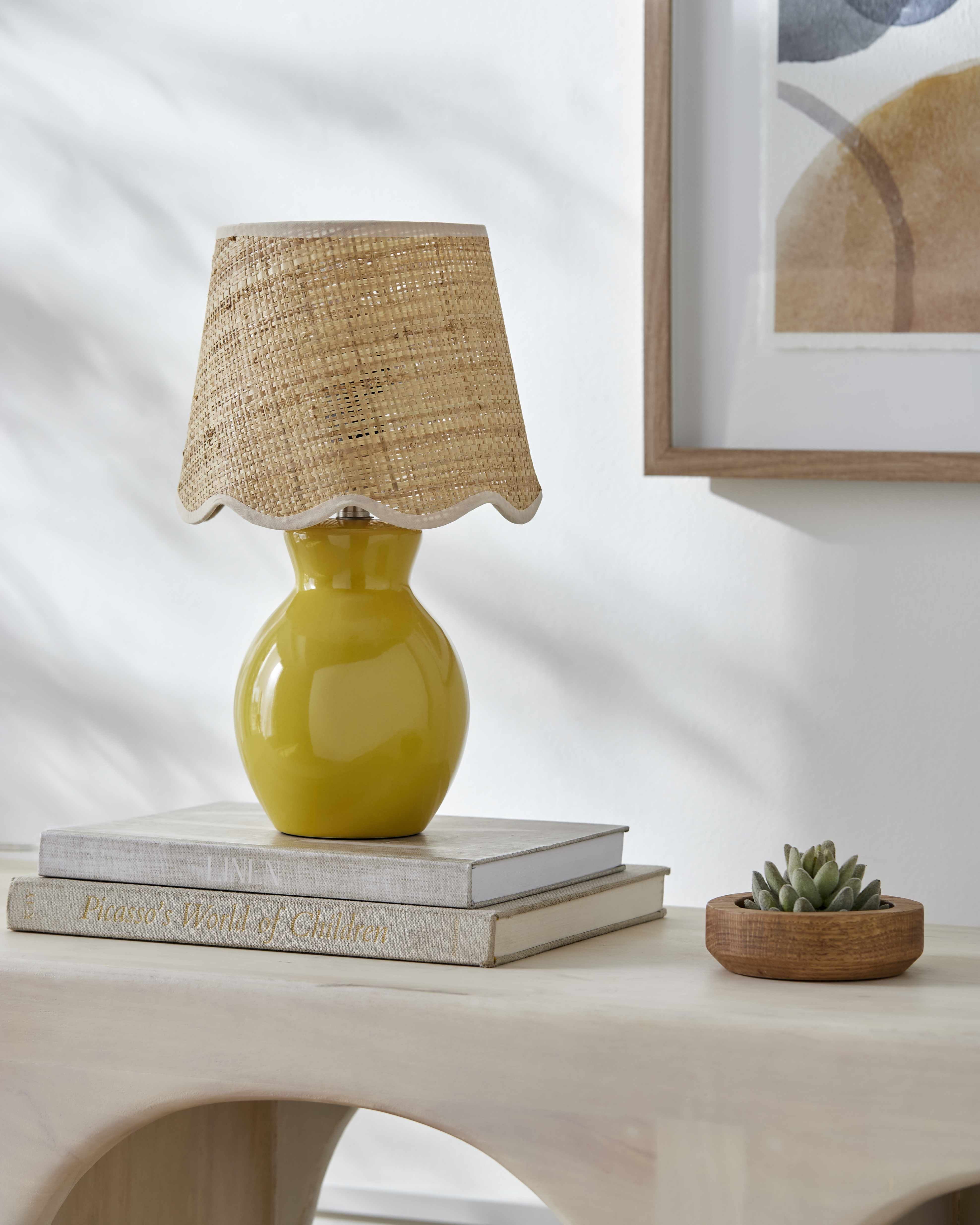 Salgareda Yellow Rattan Table Lamp-1