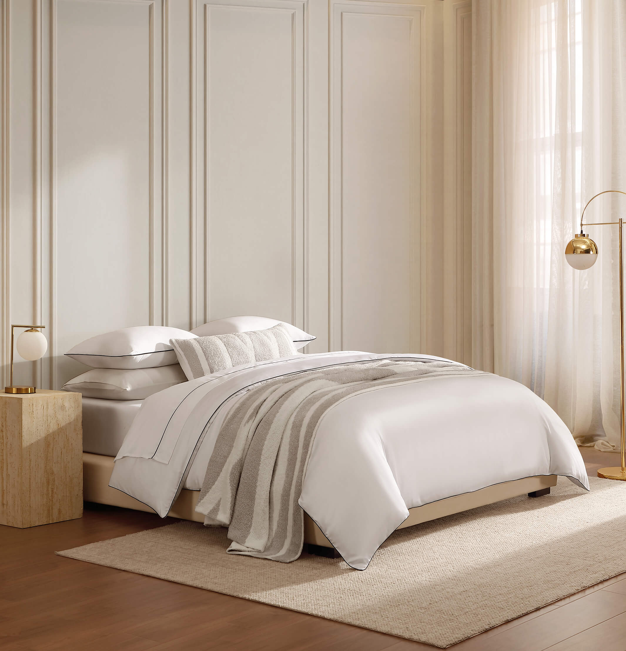 Lumière Luxe Top Sheet with Piping