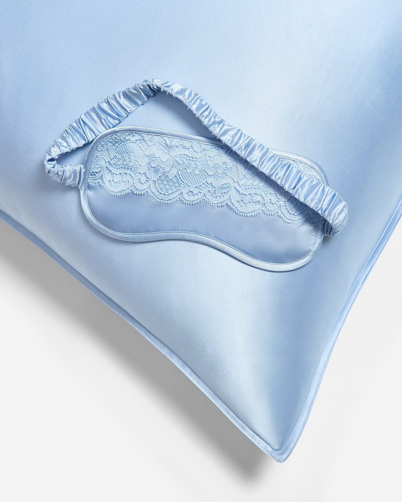 Soft ECOVERO™ Silk Pillowcase