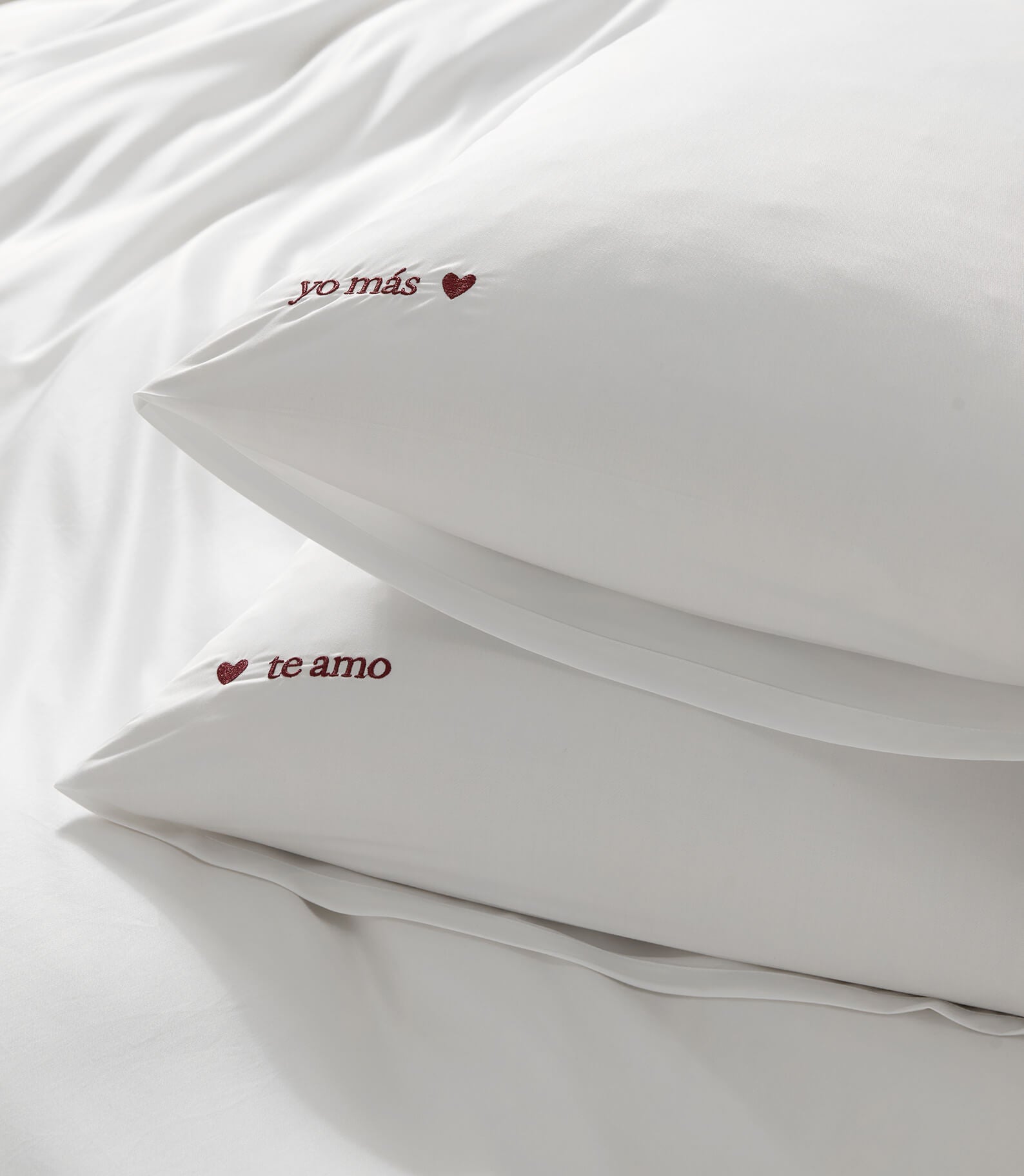 Te Amo Bamboo Viscose Pillowcase Set