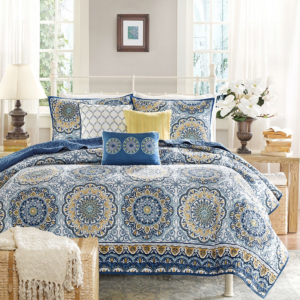 Queen size 6-Piece Coverlet Quilt Set in Blue Floral Pattern-0