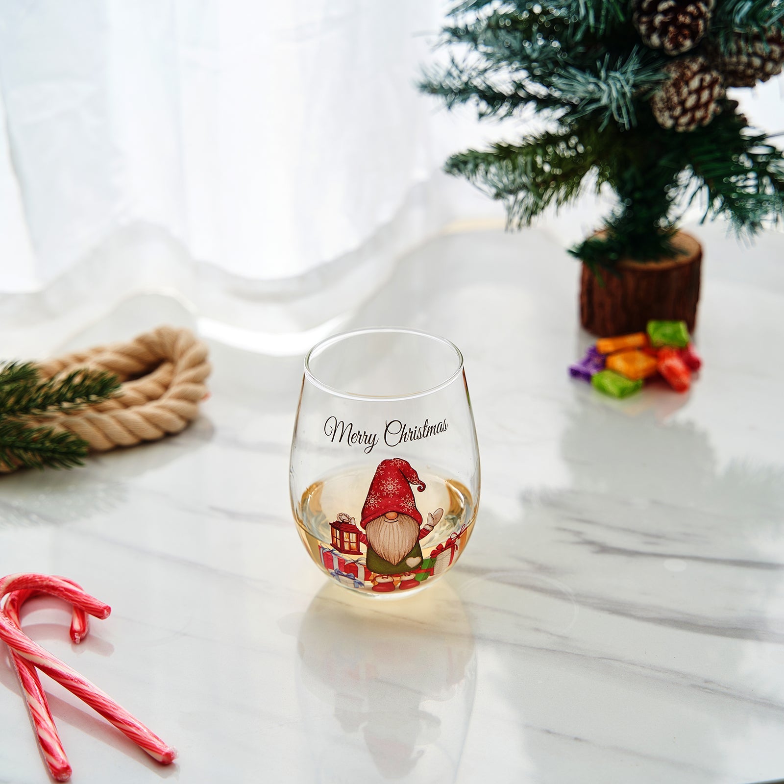 Stemless Christmas Gnome Wine Glass - SINGLE Red Green Cheer for Holiday Gift and Winter Season - 17 oz Stemless Decorated Ornament Wine Tumblers for Holiday Season and Winter by GUTE - 4.7" H-2