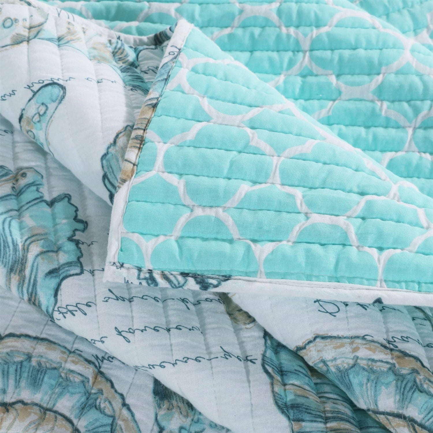 Twin Coastal Seashells White Teal 2 Piece Polyester Reversible Quilt Set-1