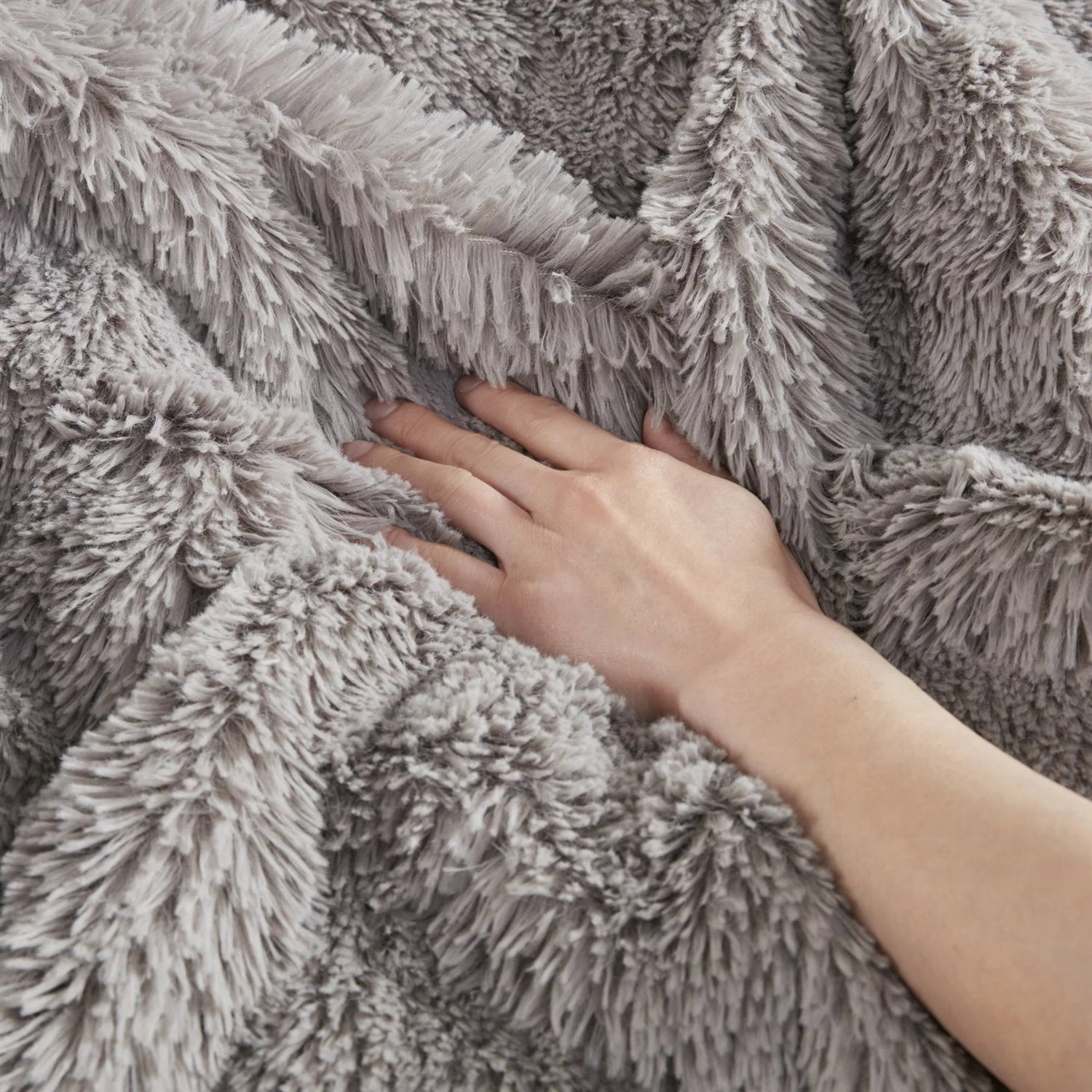 Twin/Twin XL size Grey Reversible Soft Sherpa Faux Fur 2-Piece Comforter Set-3