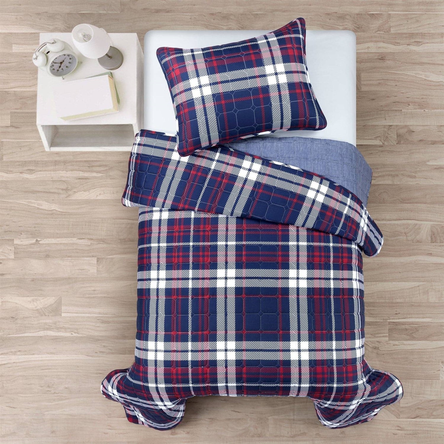 Twin/XL Farmhouse Plaid 2 Piece Lightweight Reversible Quilt Set-1