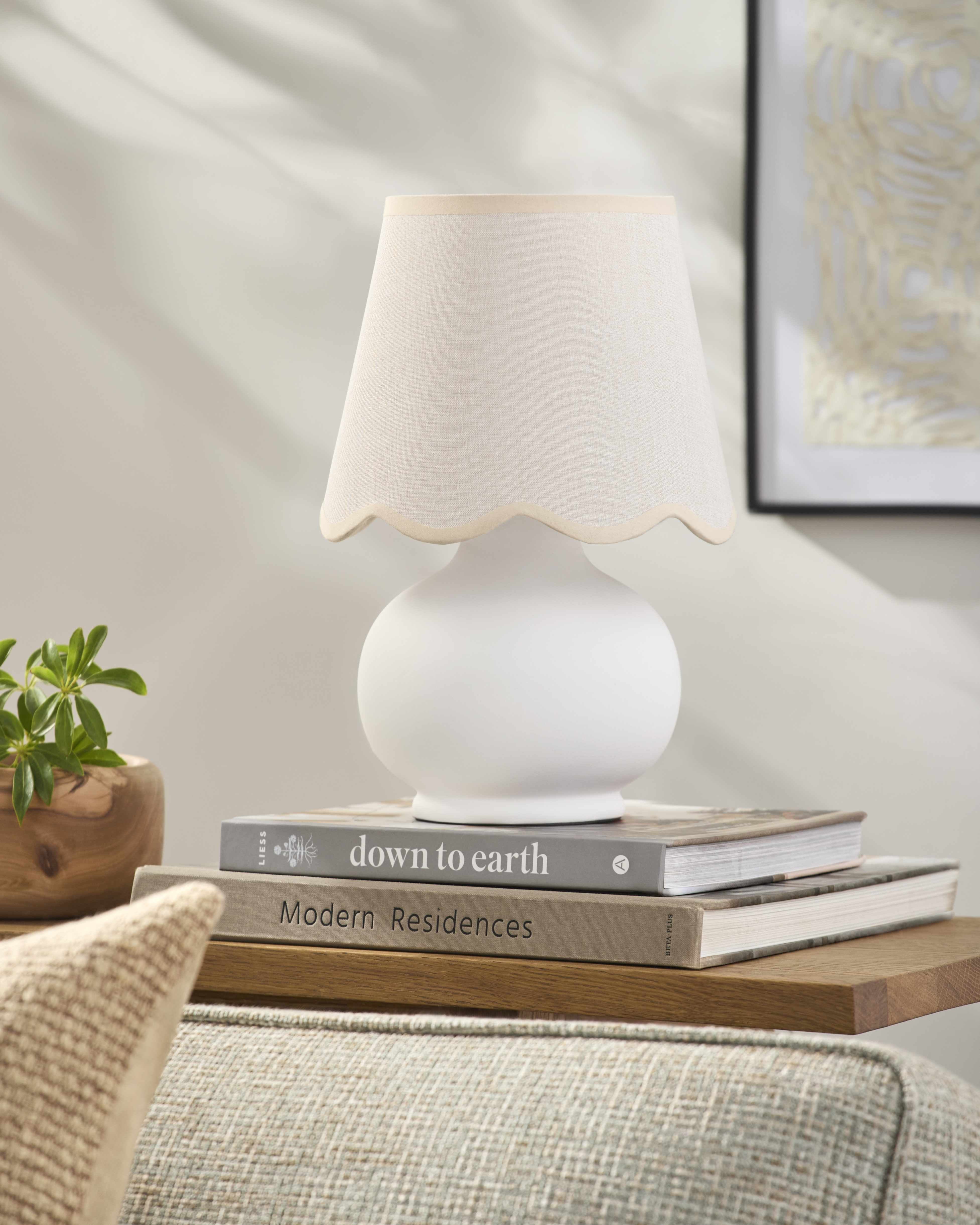 Theisseil Cream Table Lamp-0