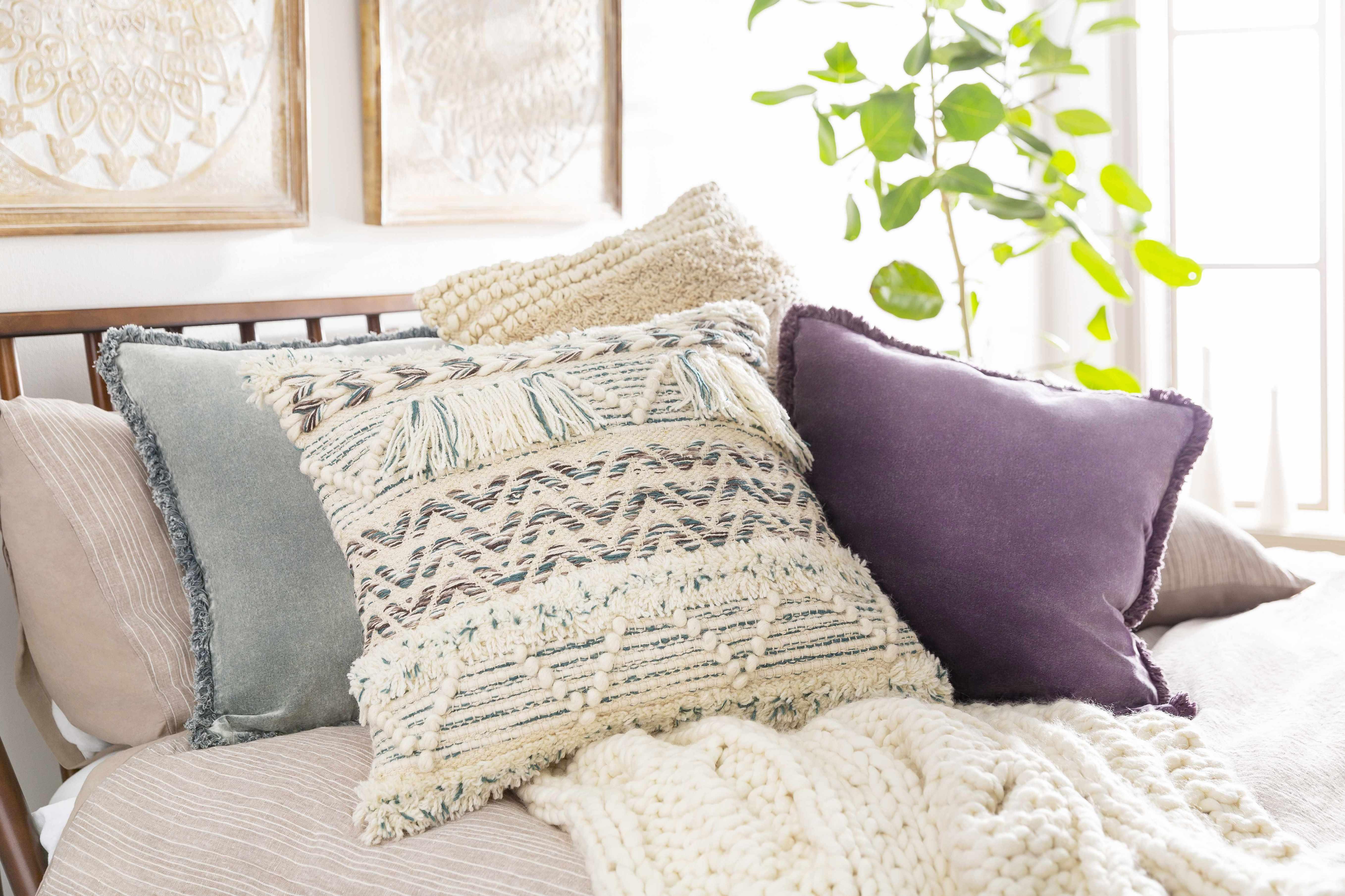 Boerne Traditional Pattern Wooden Wall Art Decor - PRHOMZ