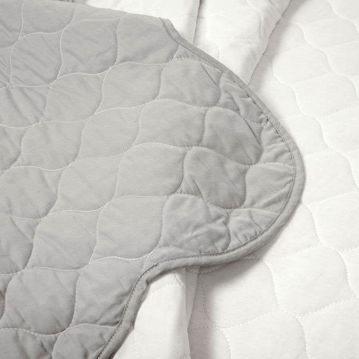 King/Cal King White Grey Scalloped Edge Reversible Thin Light Quilt Set-3