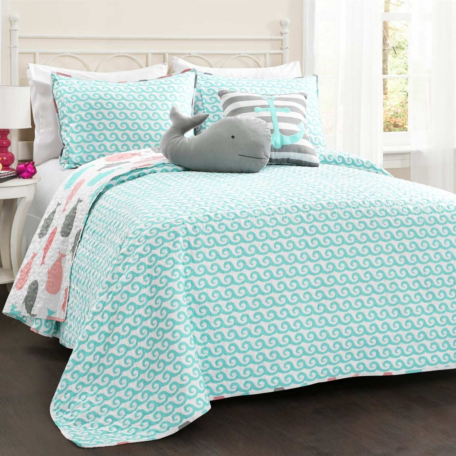 Full/Queen 5 Piece Microfiber Quilt Set in Teal Pink Aqua Waves Whale Pattern-0