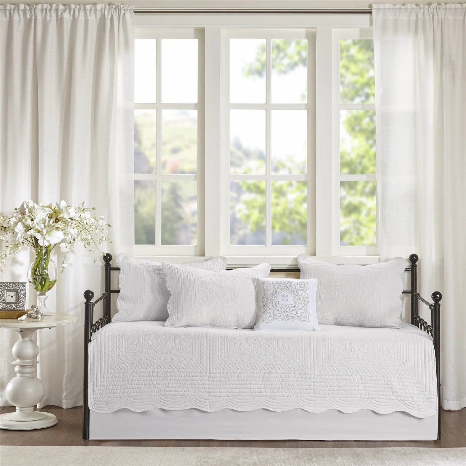 6-Piece Farmhouse White Daybed Cover Bedding Set with Scalloped Edges-1