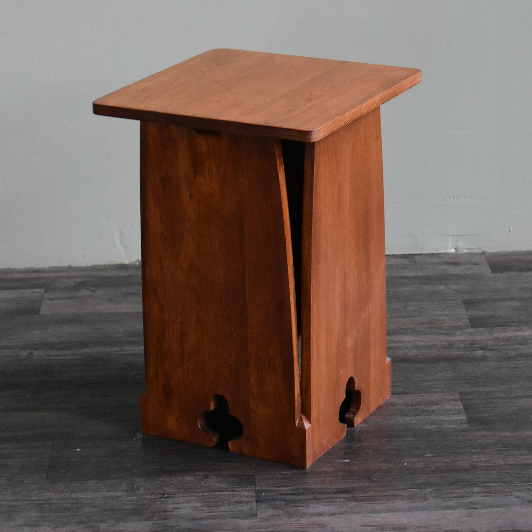 Mission Oak Tabouret Side Table -Michael's Cherry (MC1)