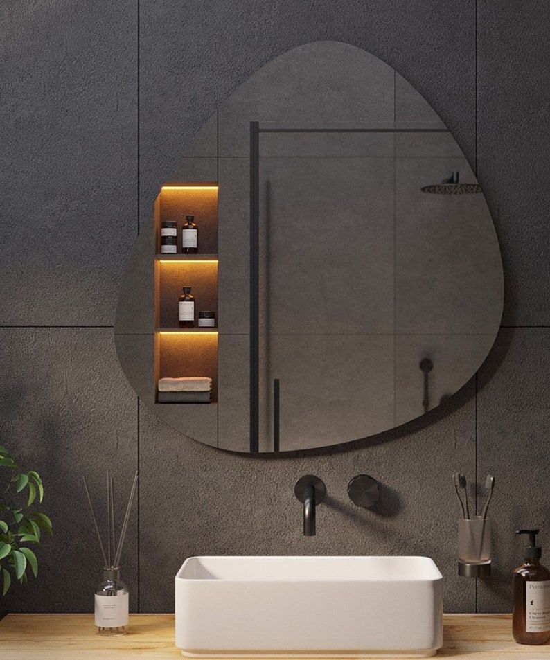 Salda Irregular Aesthetic Bahtroom Mirror