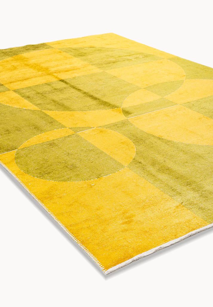 Antique Yellow Toned Rug - Vintage Warm Area Rug | Alpken